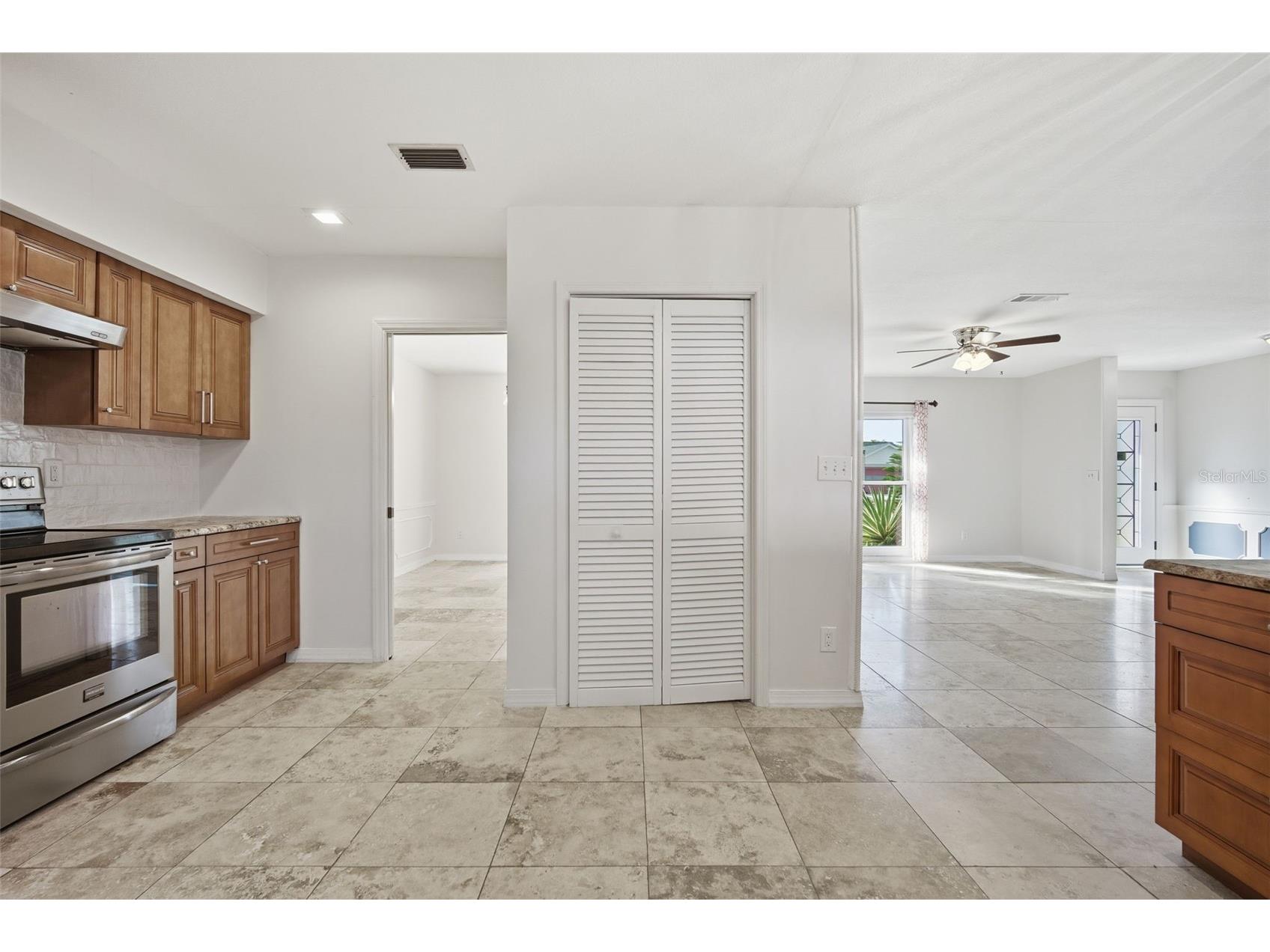 606 S Sylvan Drive Brandon FL 33510 TB8476740 image20