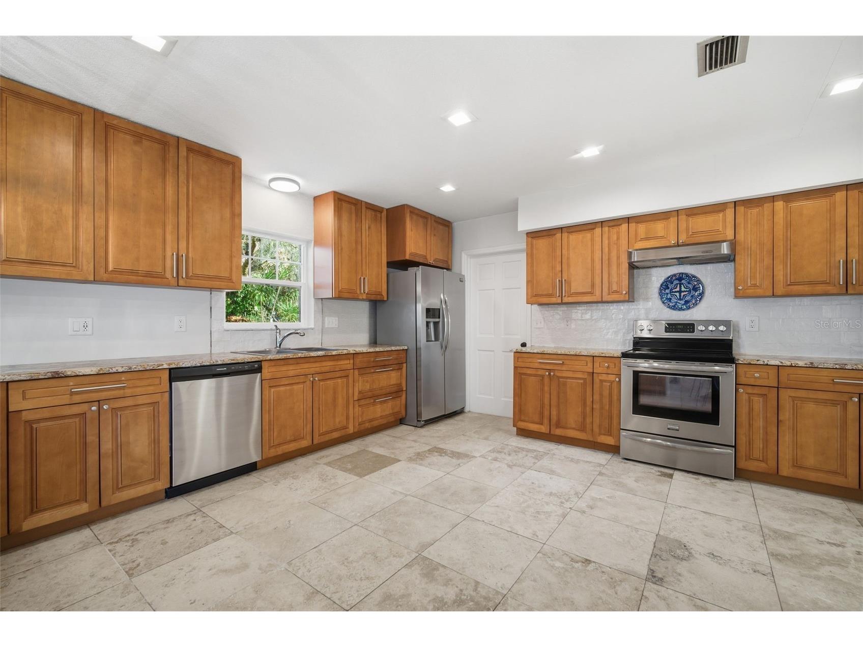 606 S Sylvan Drive Brandon FL 33510 TB8476740 image48