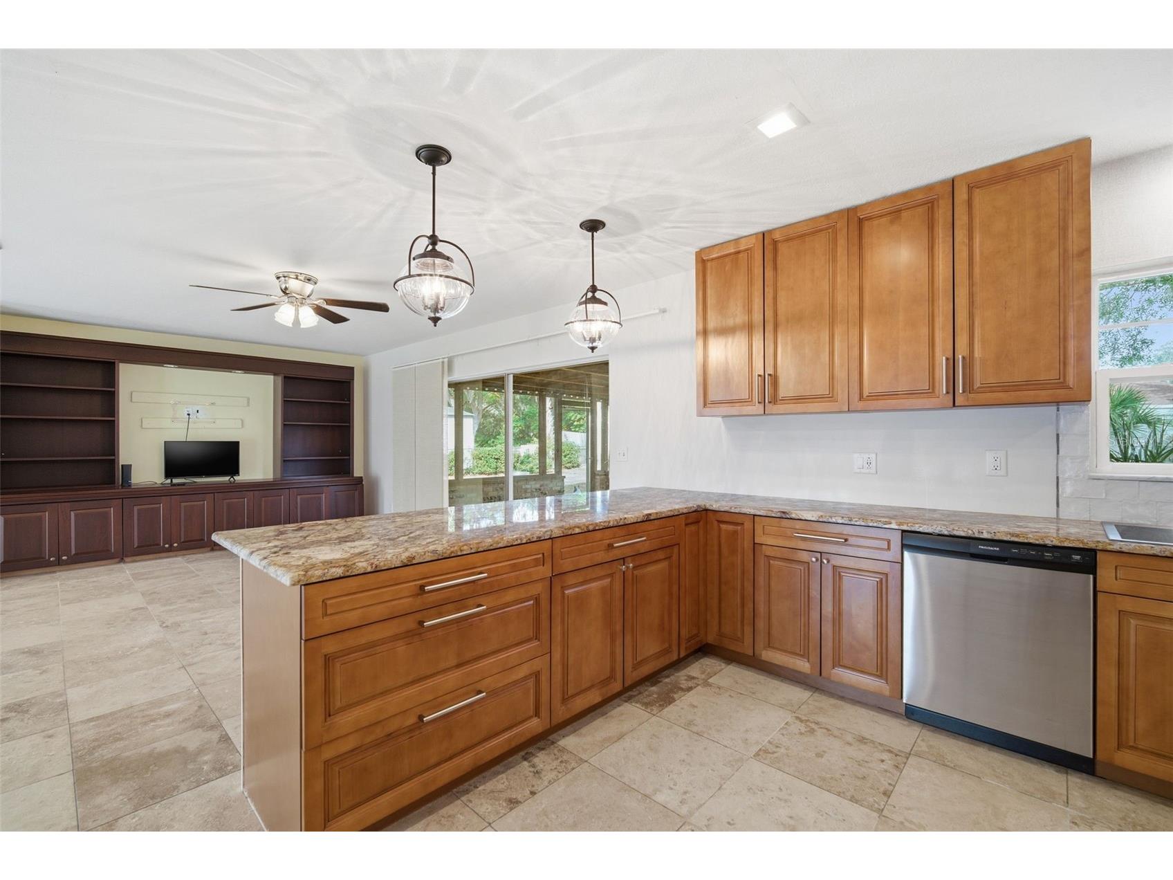 606 S Sylvan Drive Brandon FL 33510 TB8476740 image51