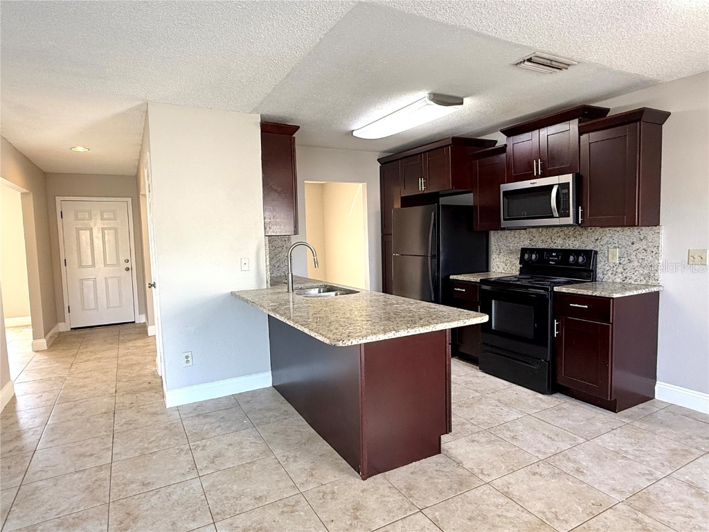 606 Sandy Creek Drive Brandon FL 33511 TB8457404 image2