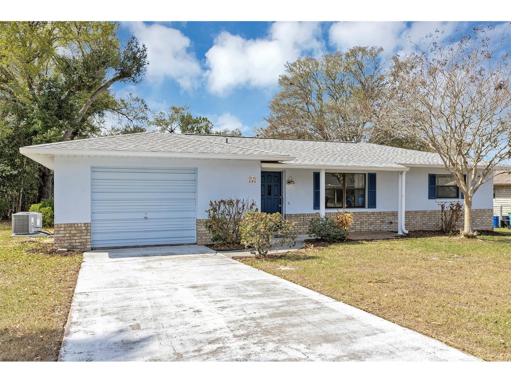 606 Third Avenue Lady Lake FL 32159 G5112535 image1