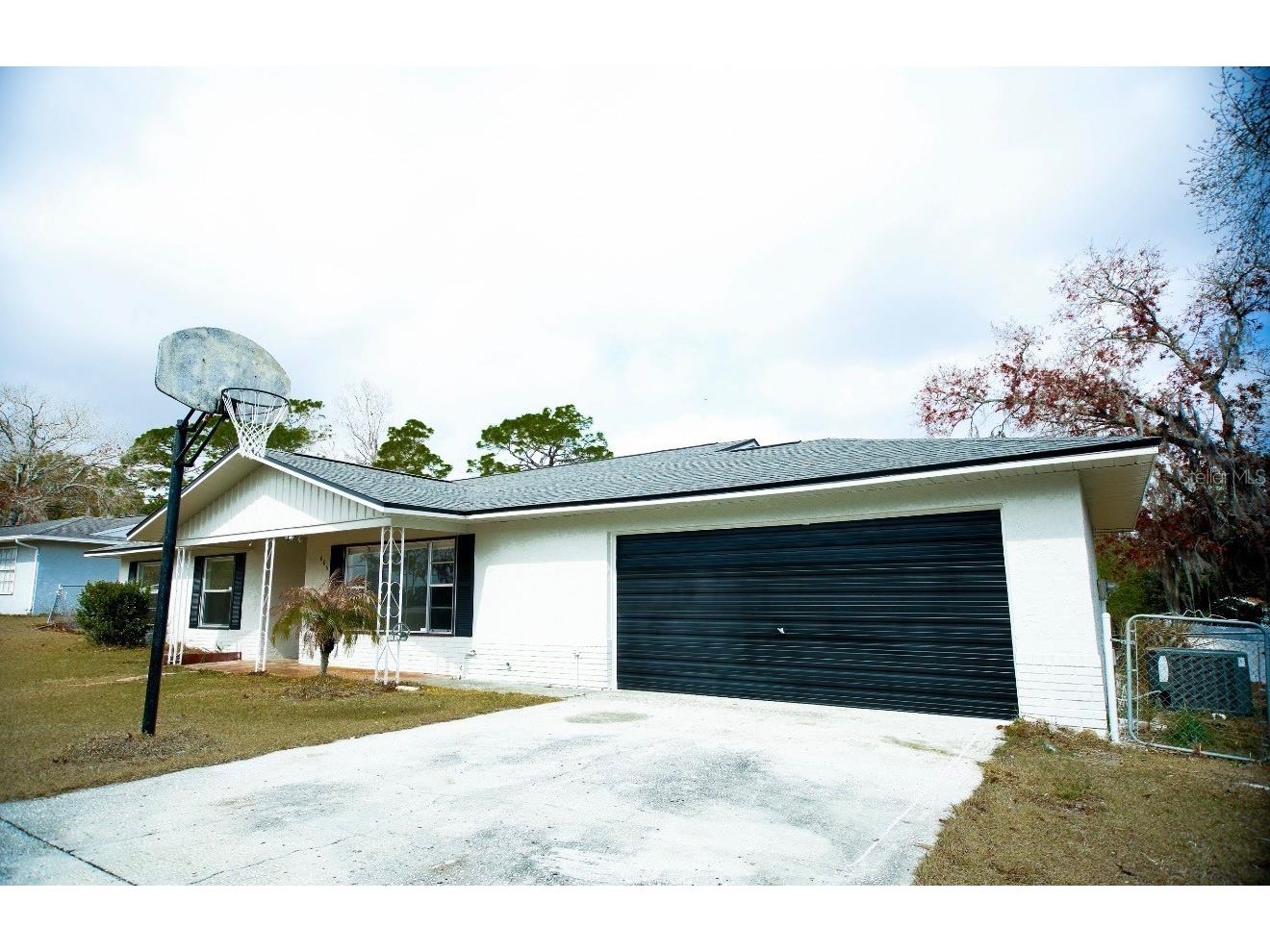 606 Water Road Ocala FL 34472 - Spring Lake OM725495 image2