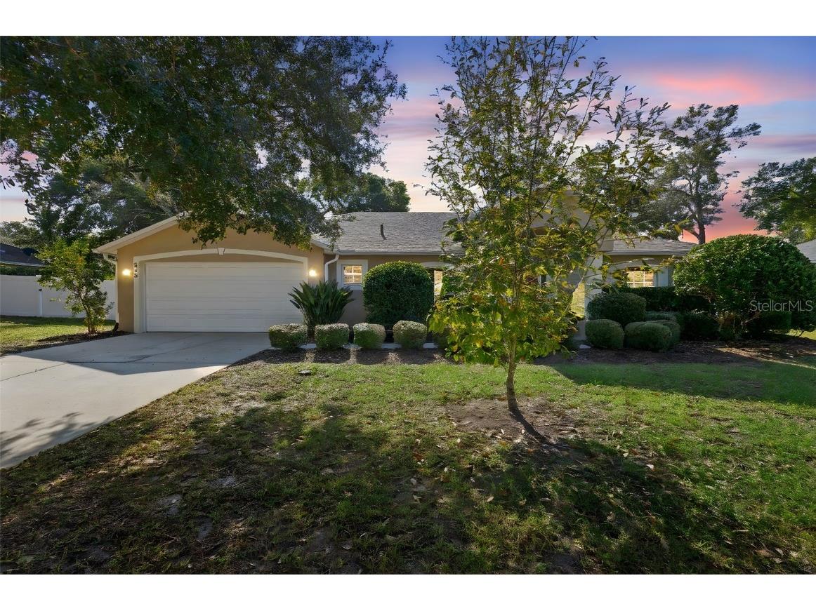 606 White Oak Way Deland FL 32720 V4946090 image1