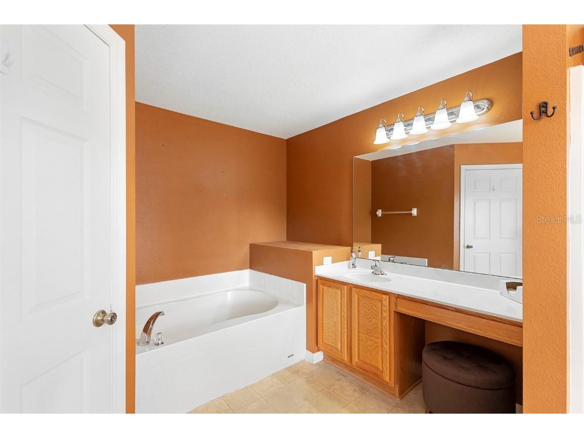 606 White Oak Way Deland FL 32720 V4946090 image29