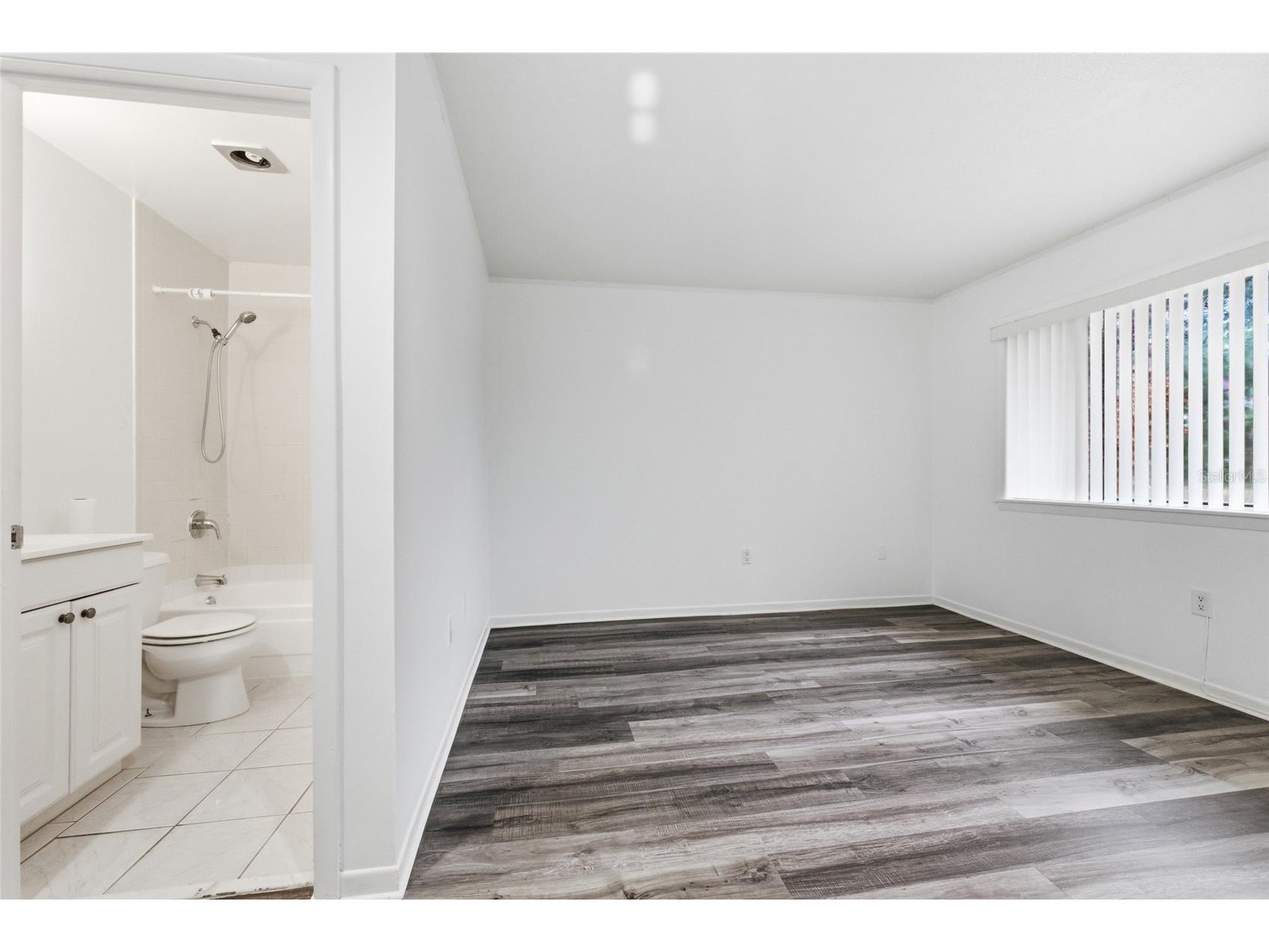 6060 Peregrine Avenue #17E Orlando FL 32819 G5110859 image12