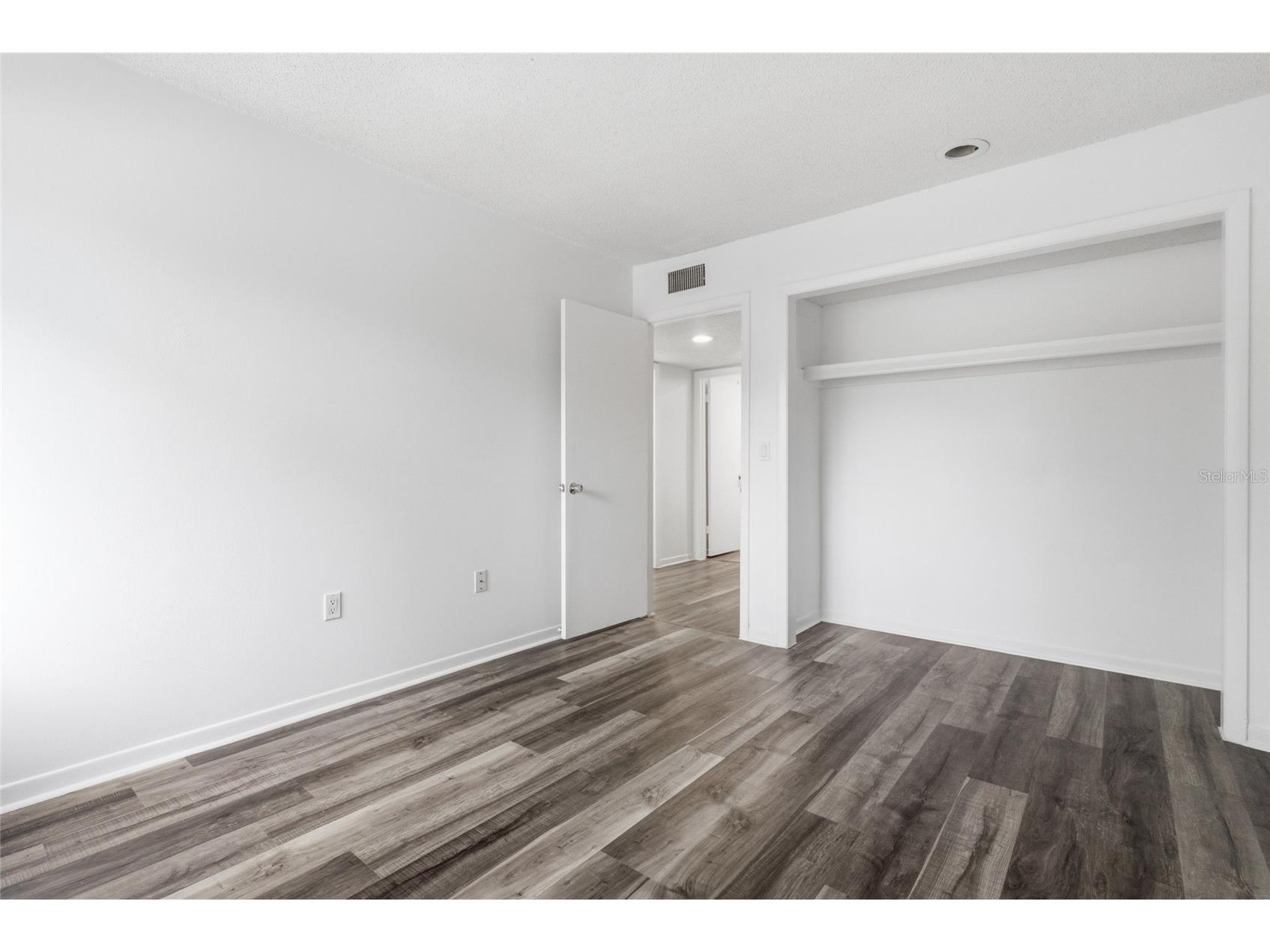 6060 Peregrine Avenue #17E Orlando FL 32819 G5110859 image18