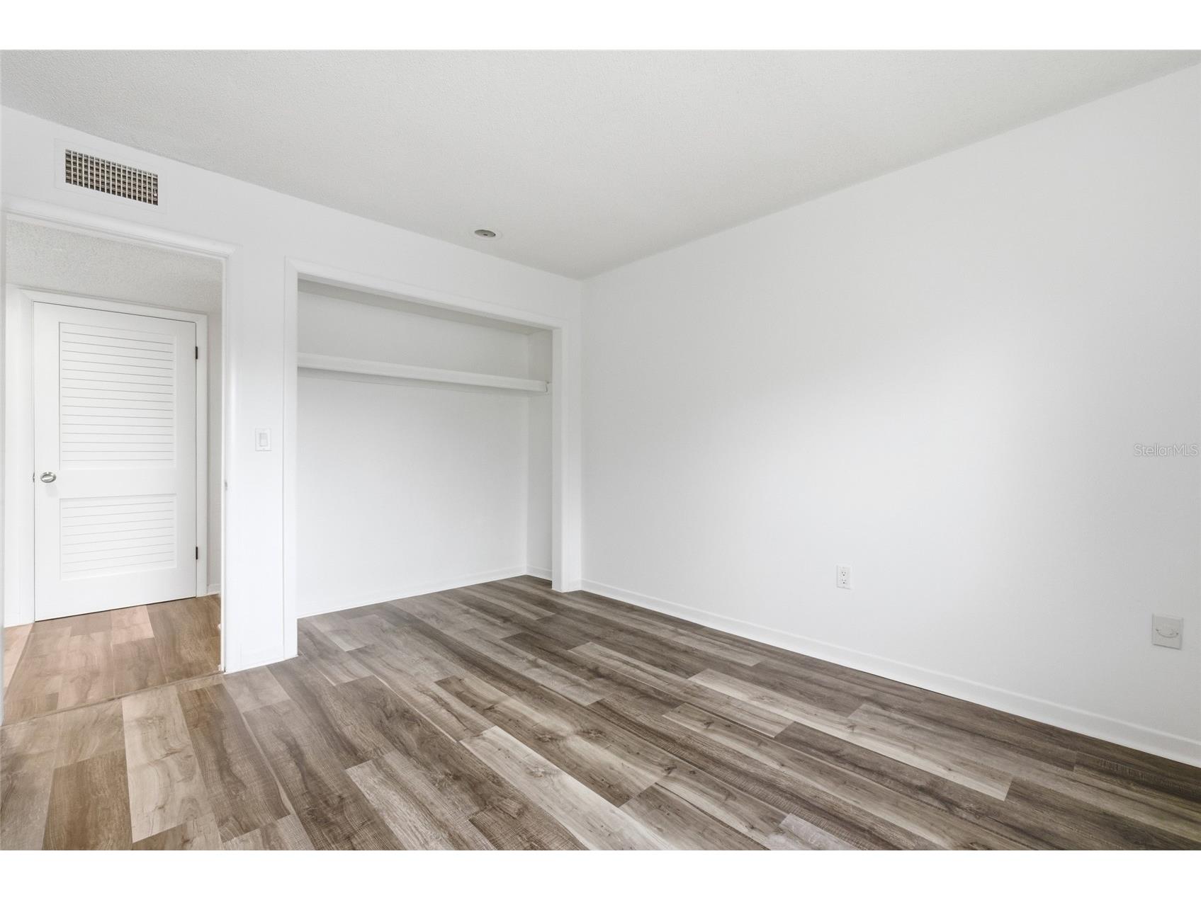 6060 Peregrine Avenue #17E Orlando FL 32819 G5110859 image19
