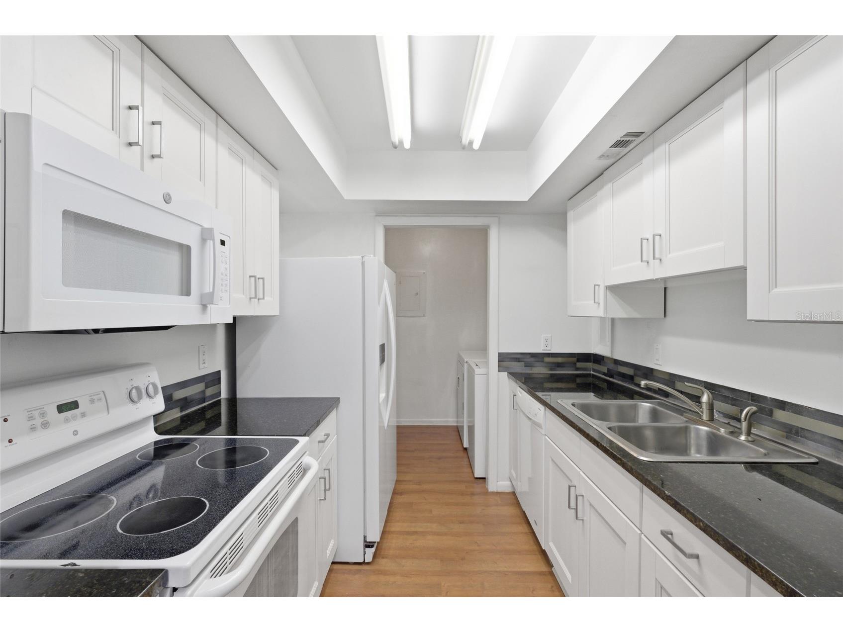 6060 Peregrine Avenue #17E Orlando FL 32819 G5110859 image9