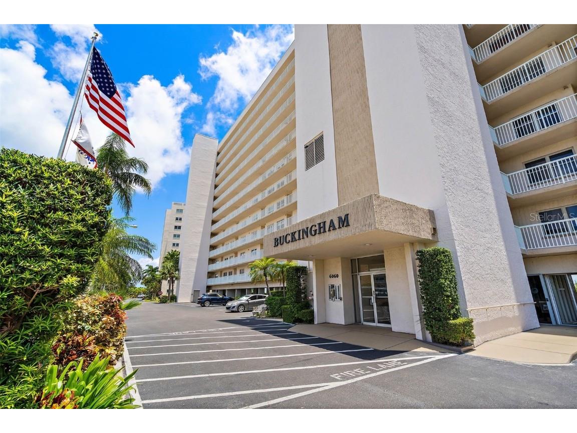 6060 Shore Boulevard S #405 Gulfport FL 33707 - BOCA CIEGA BAY U8205944 image1