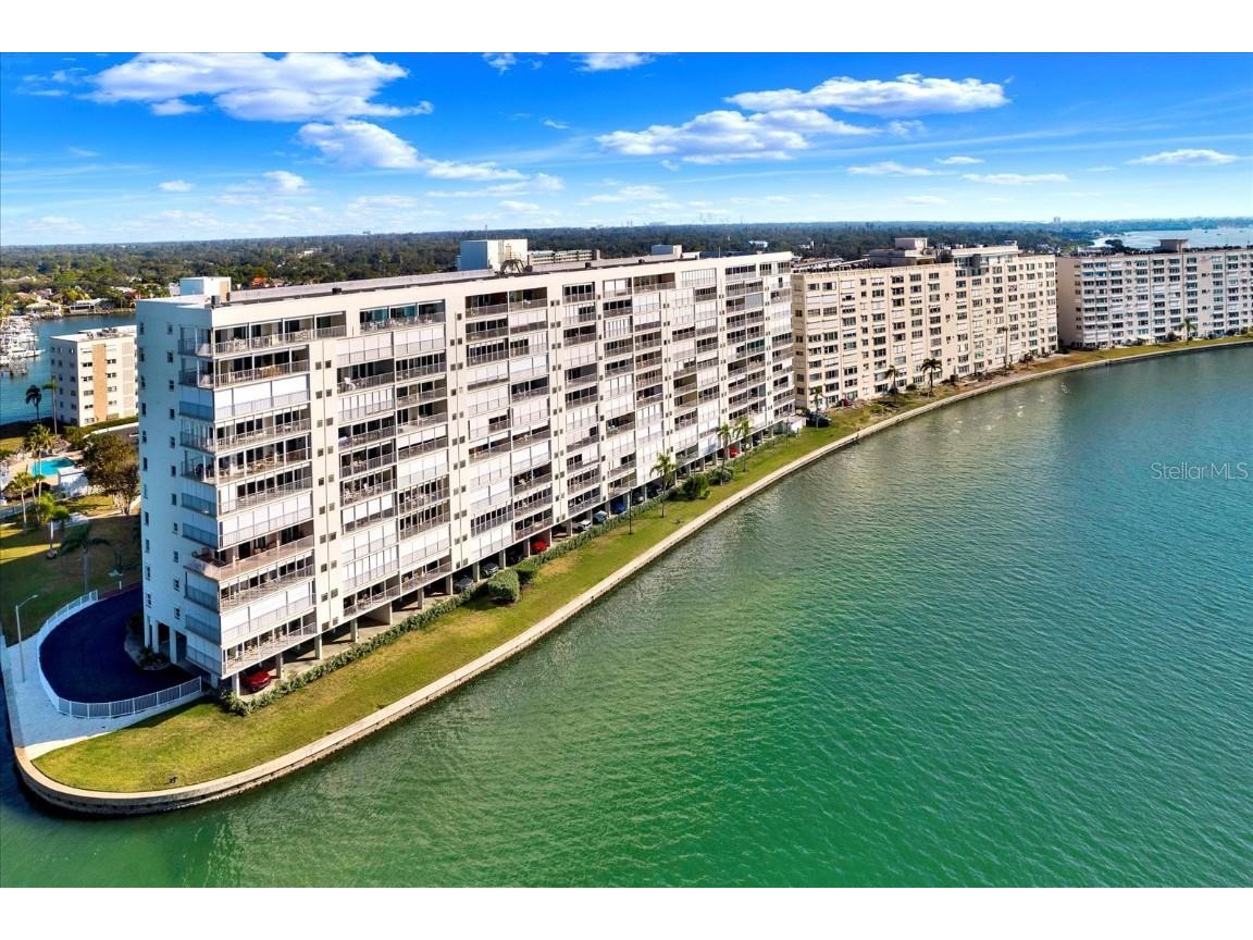 6060 Shore Boulevard S #909 Gulfport FL 33707 - BOCA CIEGA BAY TB8449931 image1