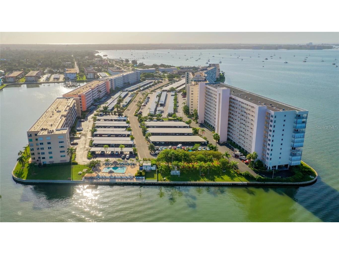 6060 Shore Boulevard S #910 Gulfport FL 33707 - BOCA CIEGA BAY U8210841 image1