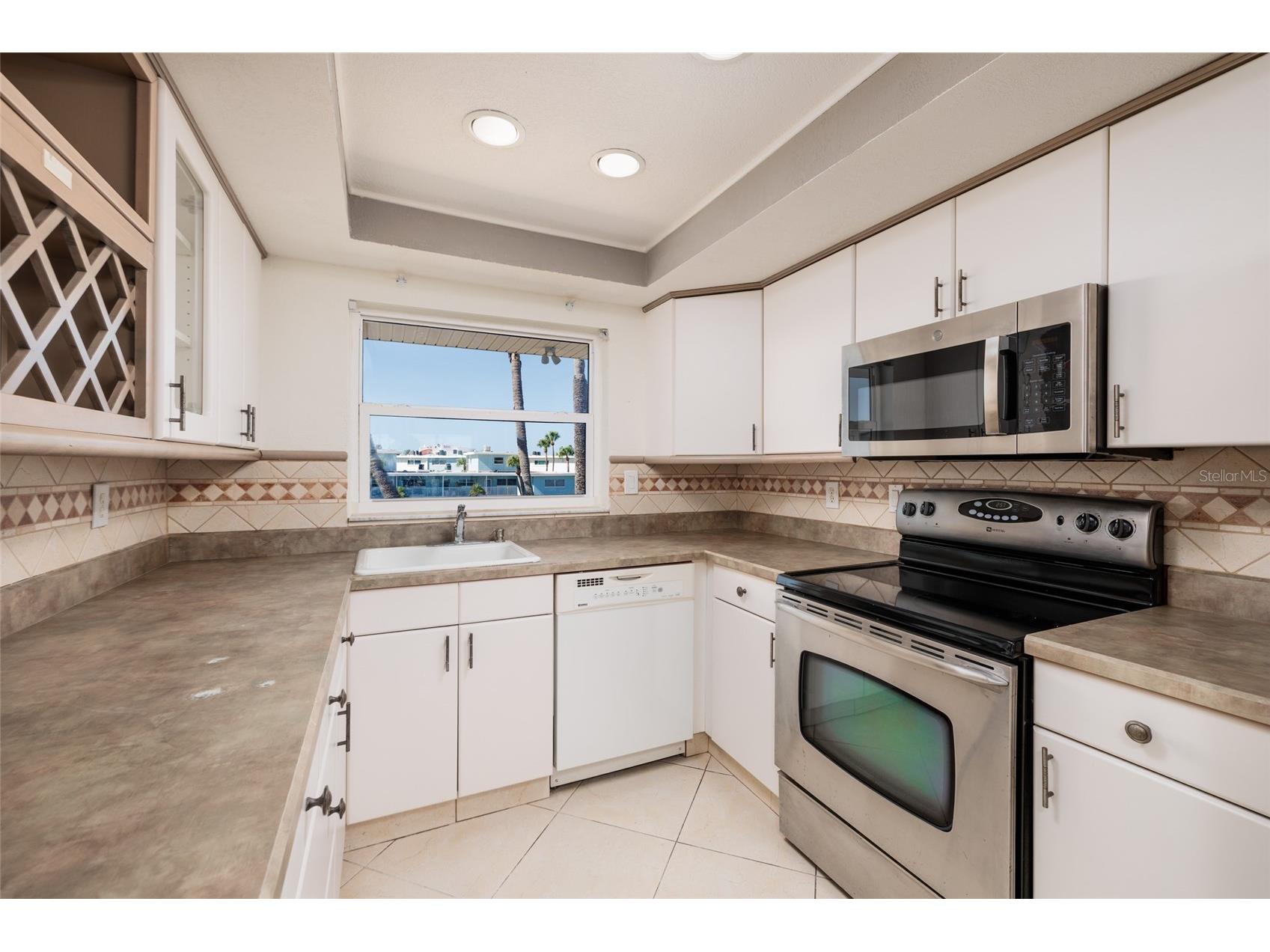 6061 2nd Street E #55 Saint Pete Beach FL 33706 - BOCA CIEGA BAY TB8441805 image16