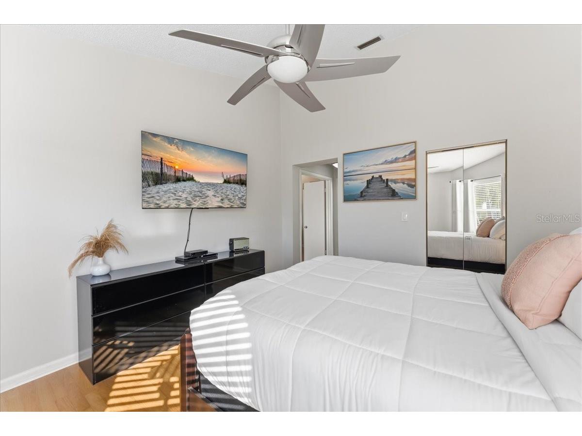 6061 Bahia Del Mar Boulevard #207 Saint Petersburg FL 33715 TB8498372 image15