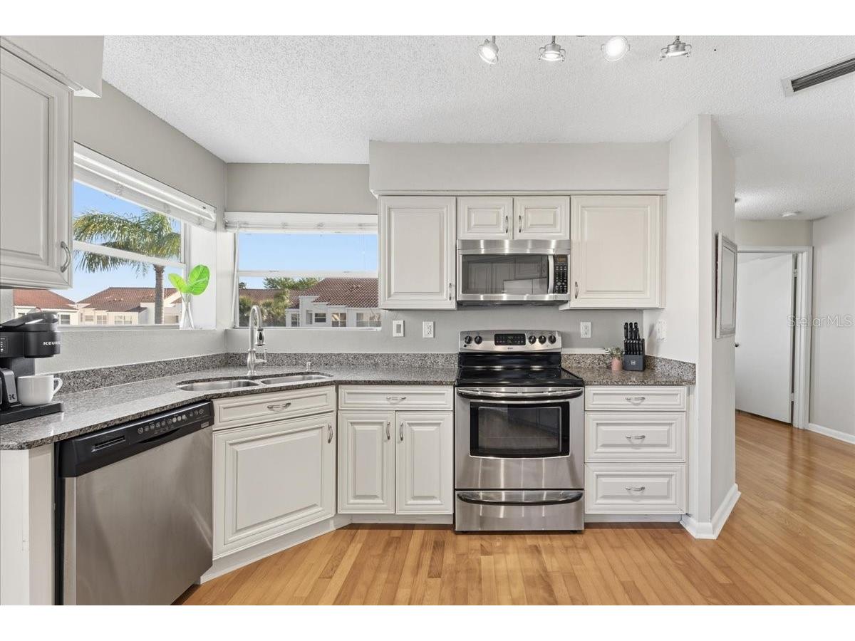6061 Bahia Del Mar Boulevard #207 Saint Petersburg FL 33715 TB8498372 image4