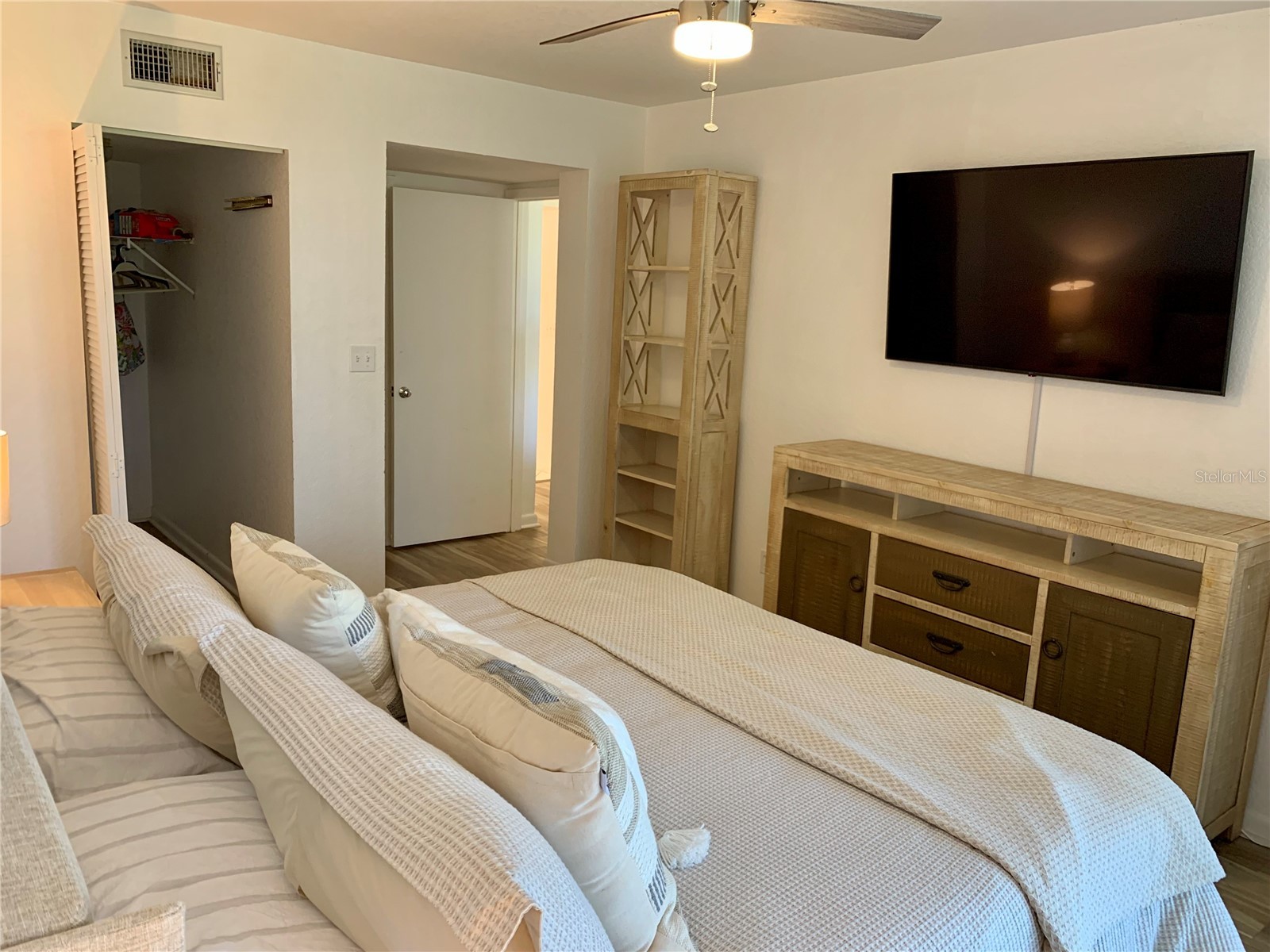 6061 Bahia Del Mar Circle #146 Saint Petersburg FL 33715 TB8486989 image14