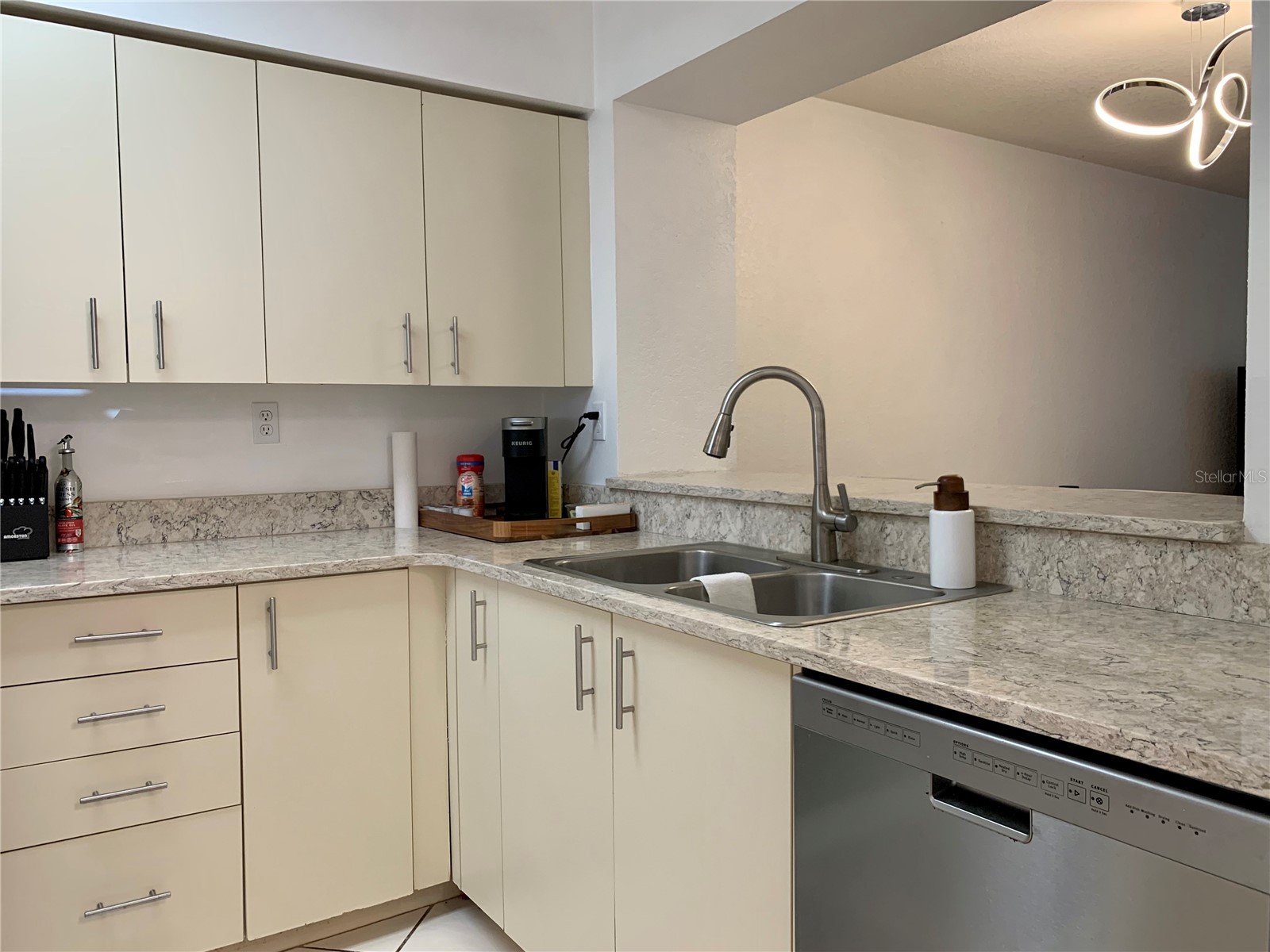 6061 Bahia Del Mar Circle #146 Saint Petersburg FL 33715 TB8486989 image6