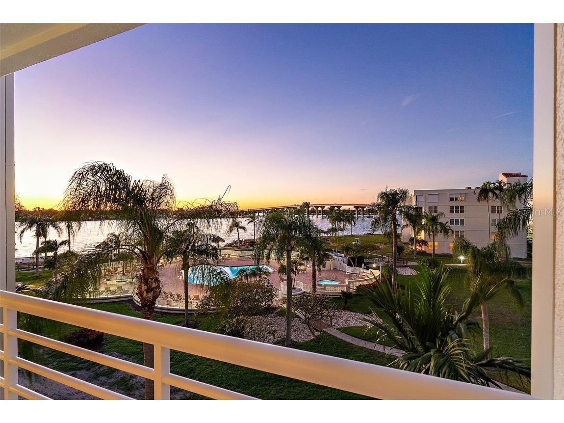 6061 Bahia Del Mar Circle #446 Saint Petersburg FL 33715 - BOCA CIEGA BAY U8222915 image1