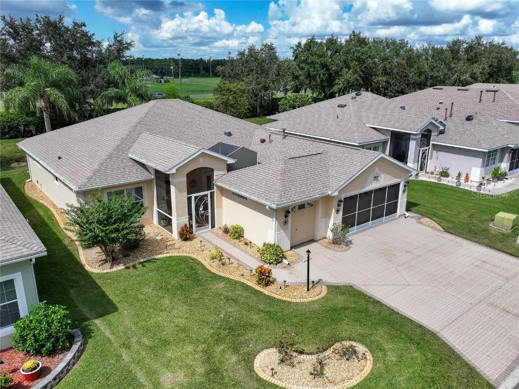 6062 Armada Street Tavares FL 32778 - LITTLE LAKE HARRIS G5088000 image1