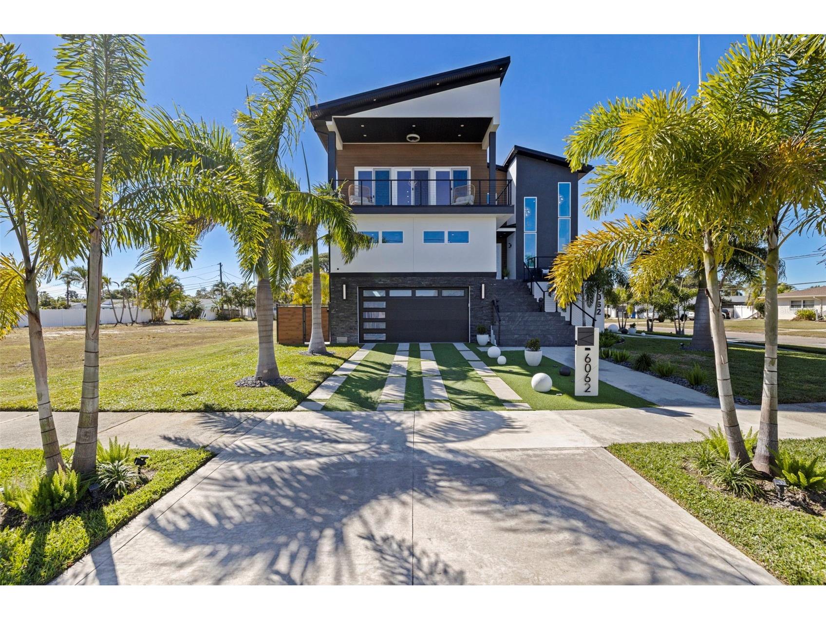 6062 Bayou Grande Boulevard NE Saint Petersburg FL 33703 TB8467428 image72