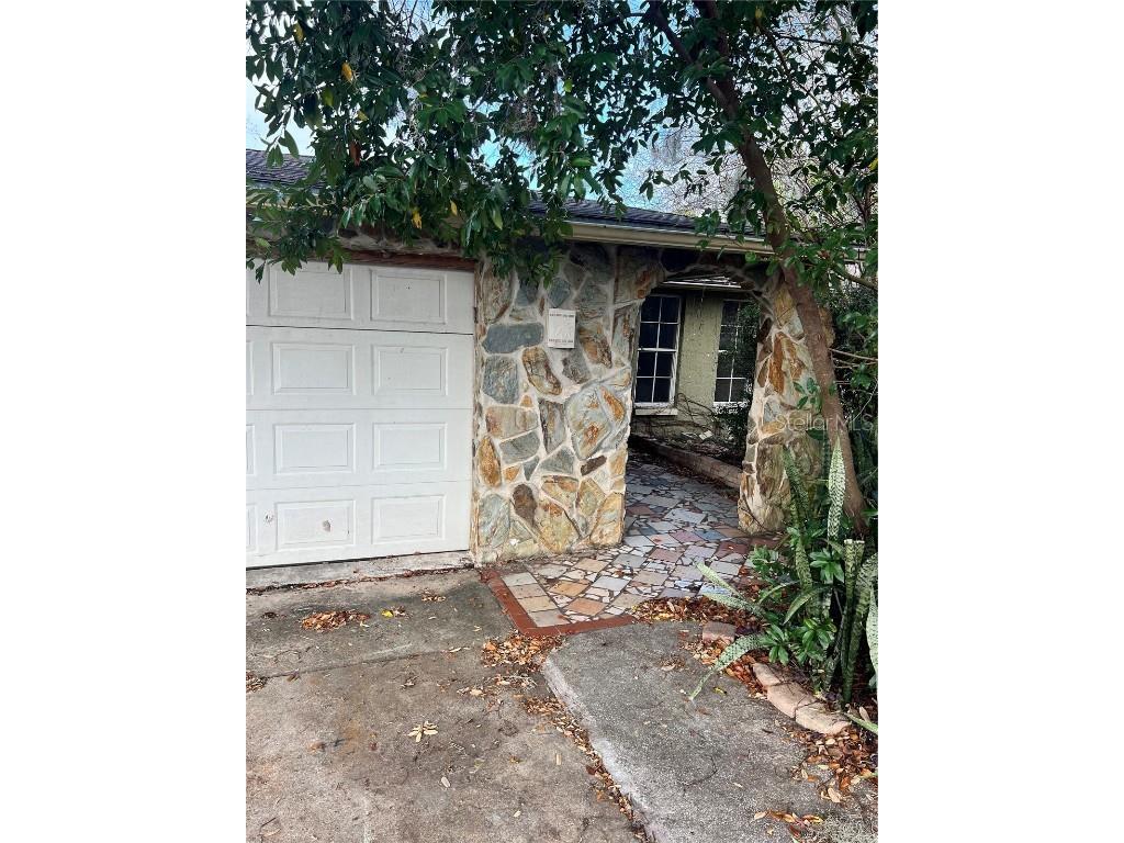 6063 Airmont Drive Spring Hill FL 34606 W7881579 image2