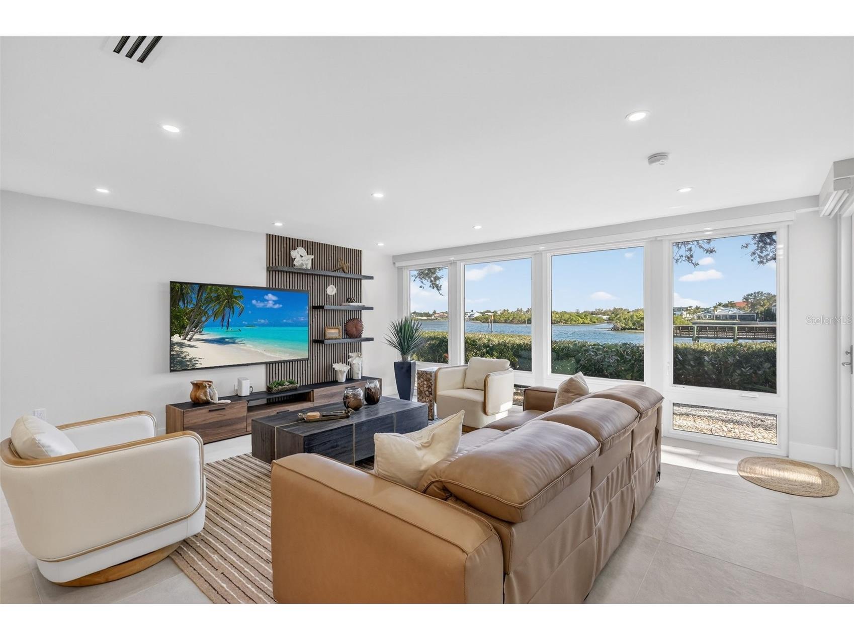 6063 E Peppertree Way #111 Sarasota FL 34242 - INTERCOSTAL WATERWAY A4678611 image11