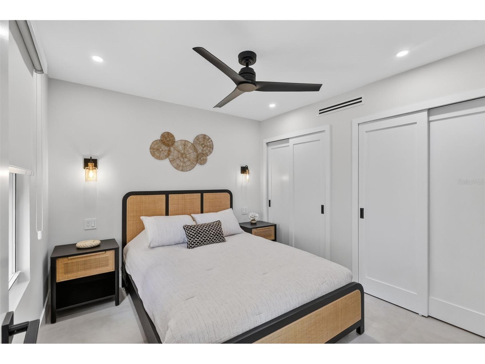 6063 E Peppertree Way #111 Sarasota FL 34242 - INTERCOSTAL WATERWAY A4678611 image26