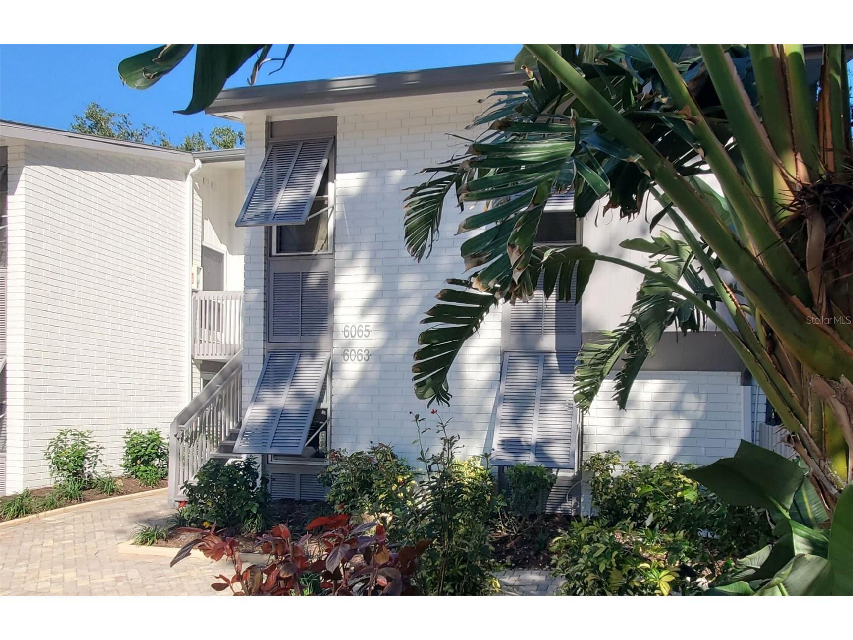 6063 E Peppertree Way #111 Sarasota FL 34242 - INTERCOSTAL WATERWAY A4678611 image3