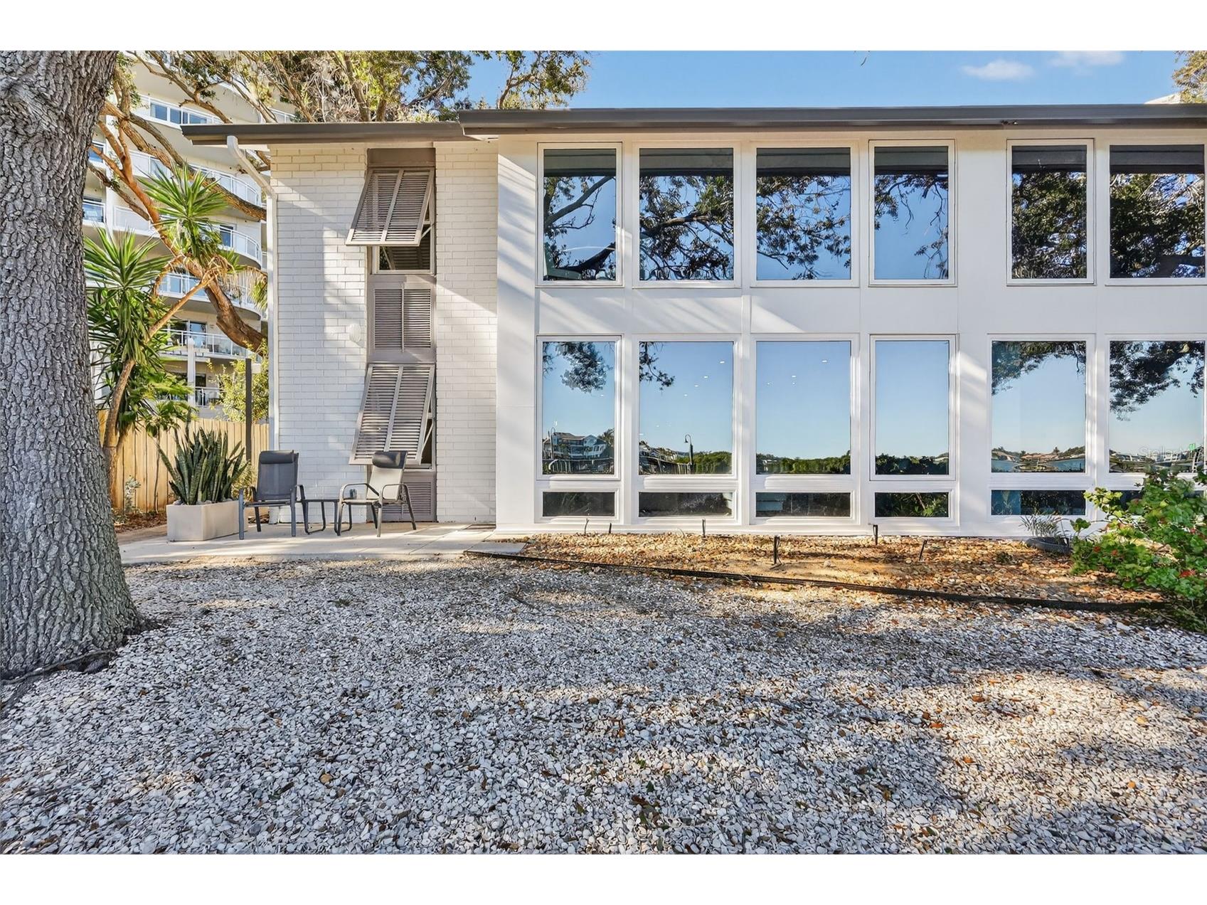 6063 E Peppertree Way #111 Sarasota FL 34242 - INTERCOSTAL WATERWAY A4678611 image32