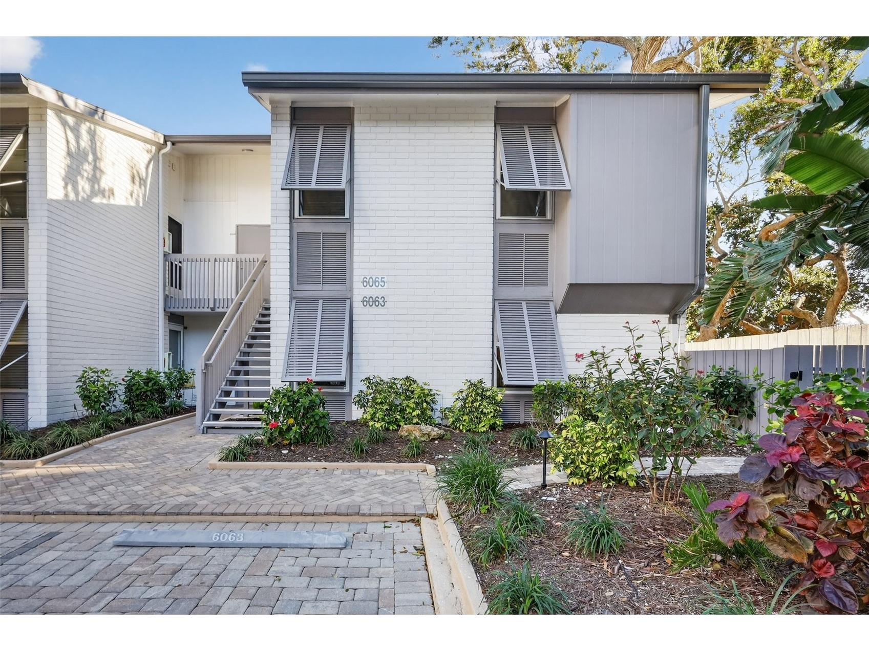 6063 E Peppertree Way #111 Sarasota FL 34242 - INTERCOSTAL WATERWAY A4678611 image34