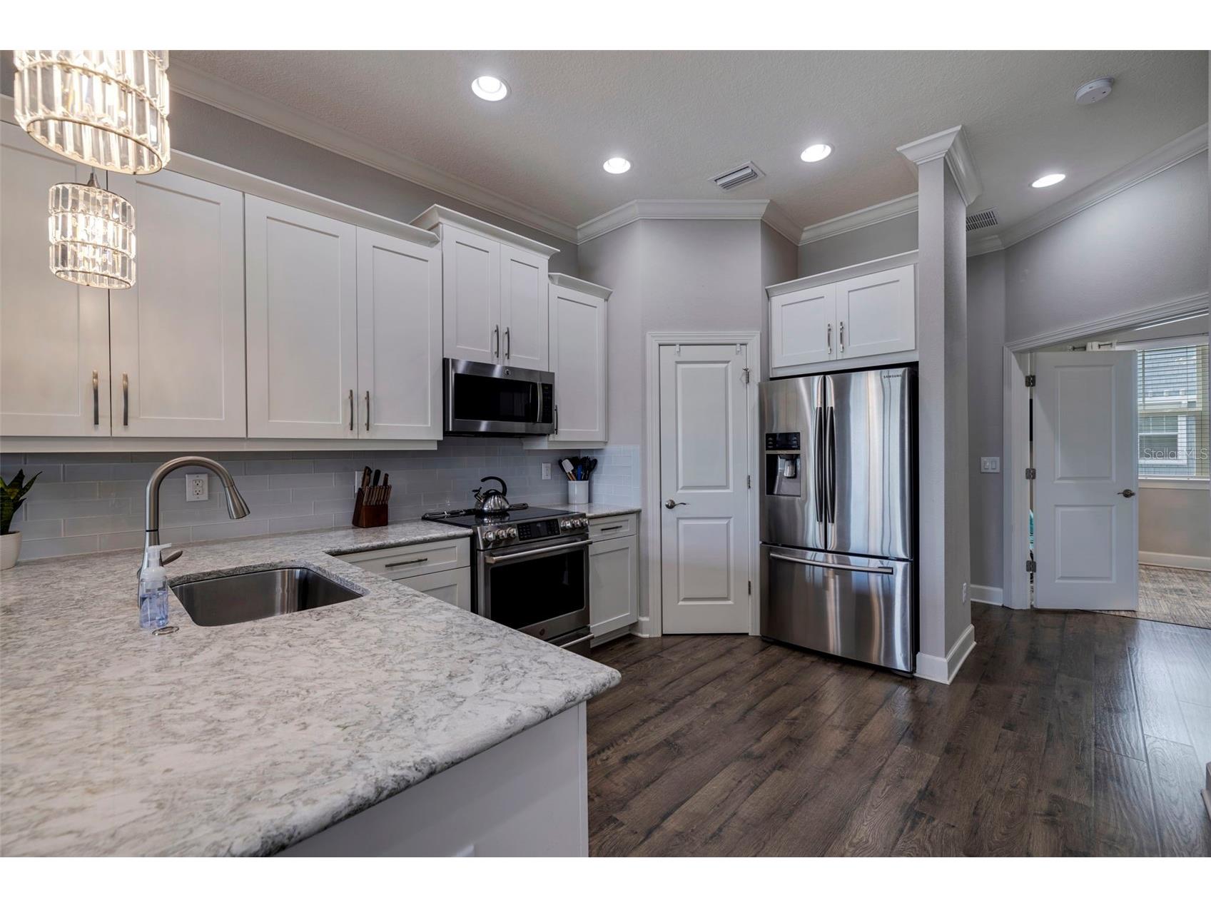 6064 Moorings Drive S Saint Petersburg FL 33712 TB8487070 image10