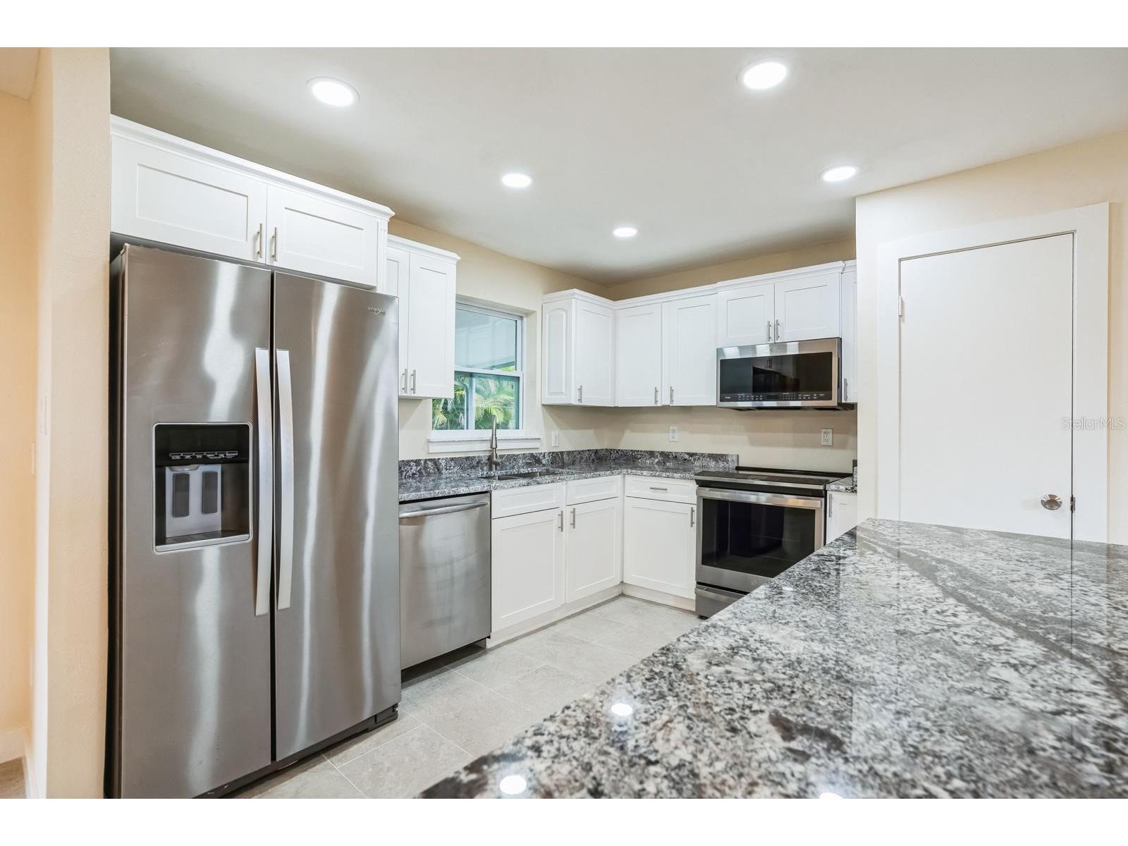 6064 Park Road Fort Myers FL 33908 A4678210 image2