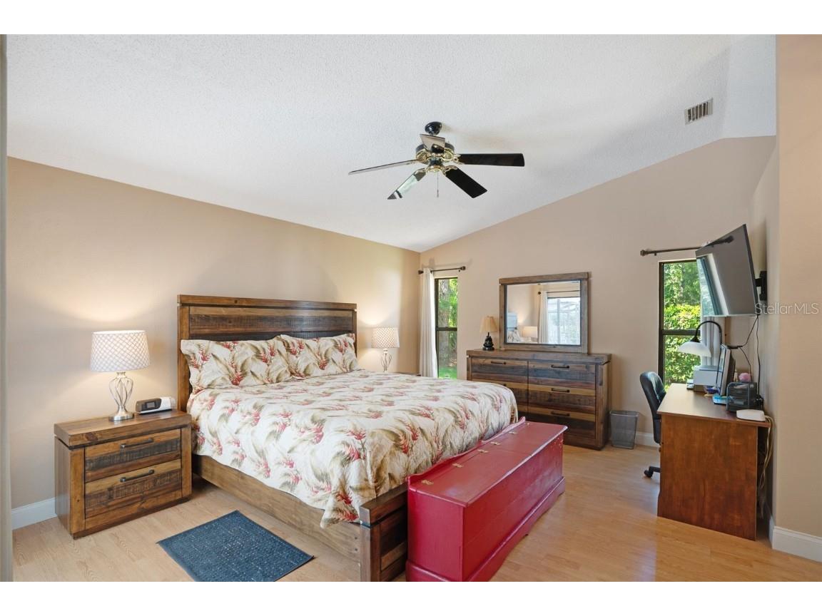 6065 Marella Court Sarasota FL 34243 A4656189 image12