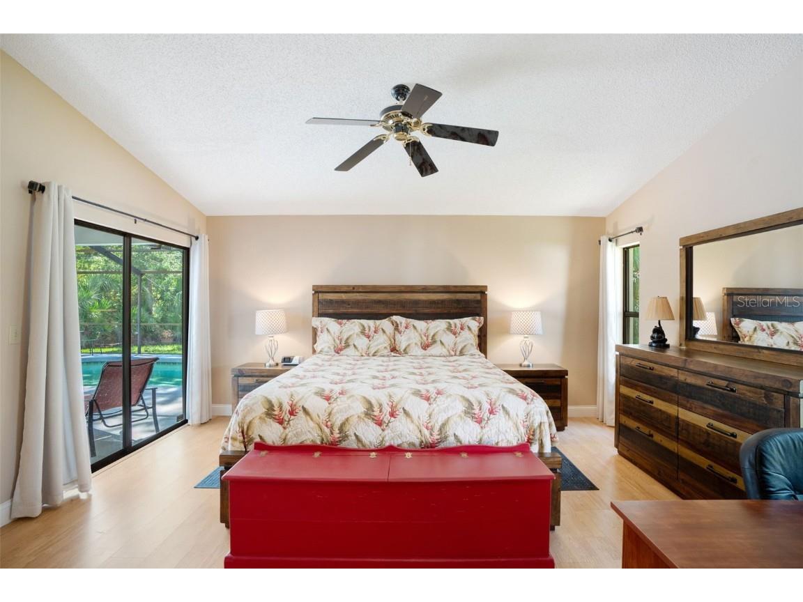 6065 Marella Court Sarasota FL 34243 A4656189 image13