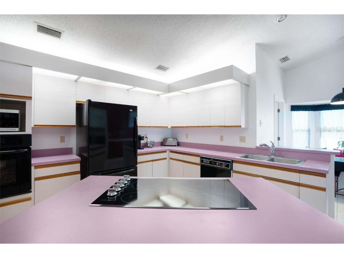 6065 Marella Court Sarasota FL 34243 A4656189 image18