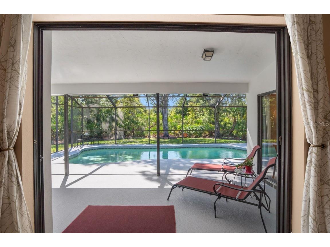 6065 Marella Court Sarasota FL 34243 A4656189 image22