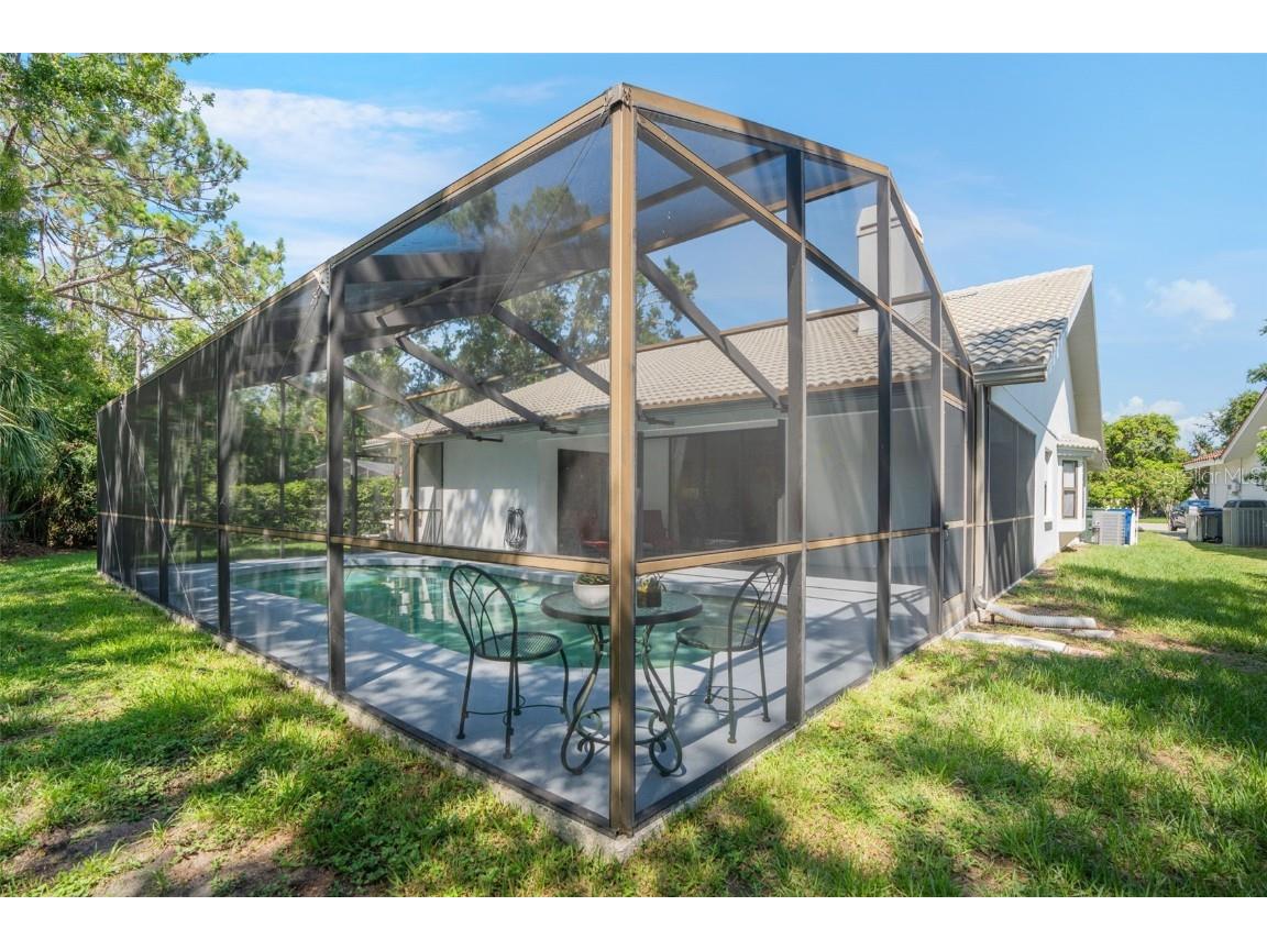 6065 Marella Court Sarasota FL 34243 A4656189 image27