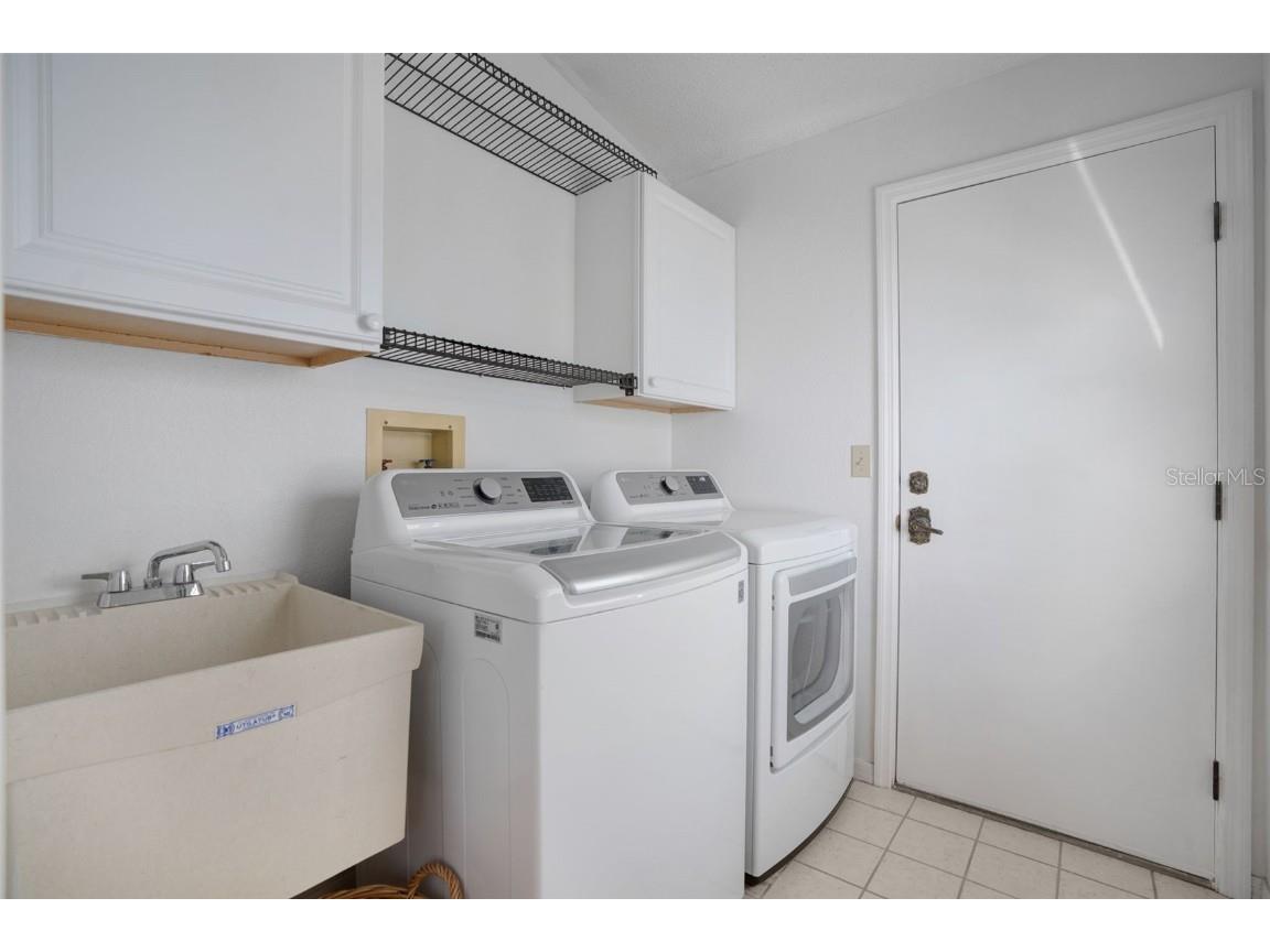 6065 Marella Court Sarasota FL 34243 A4656189 image6