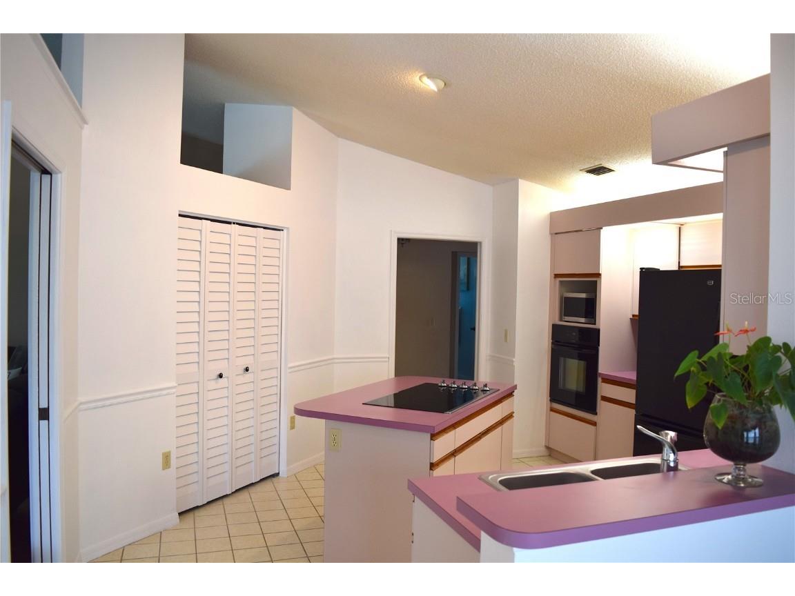 6065 Marella Court Sarasota FL 34243 A4656189 image7