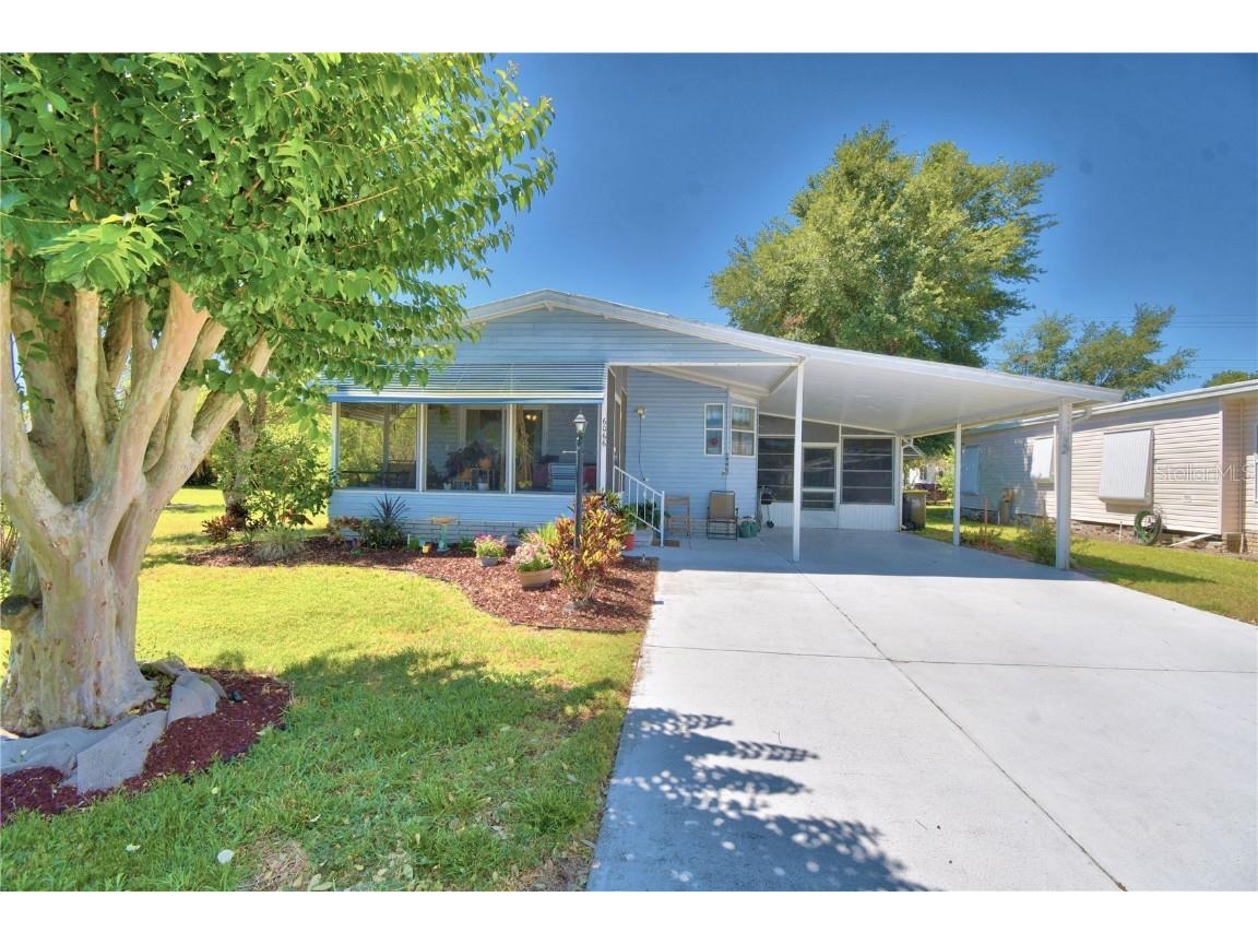 6066 Southern Oaks Drive SE Winter Haven FL 33884 P4931256 image1