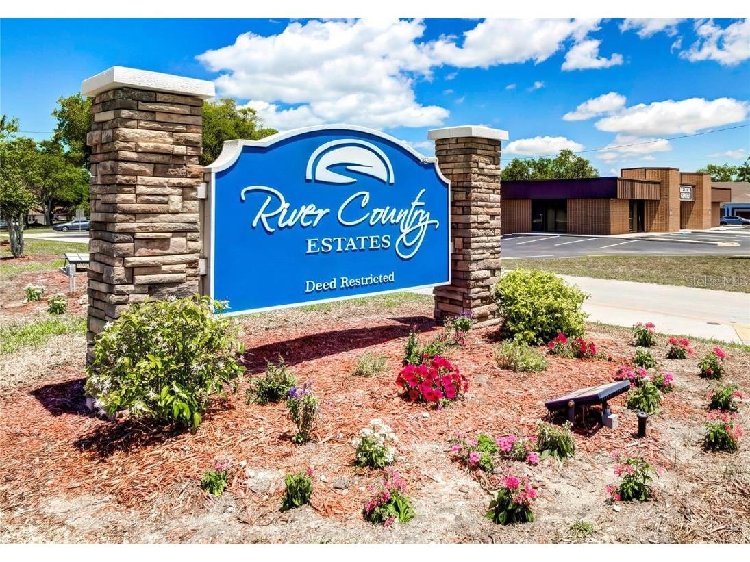 6067 Patricia Place Weeki Wachee FL 34607 W7880787 image5