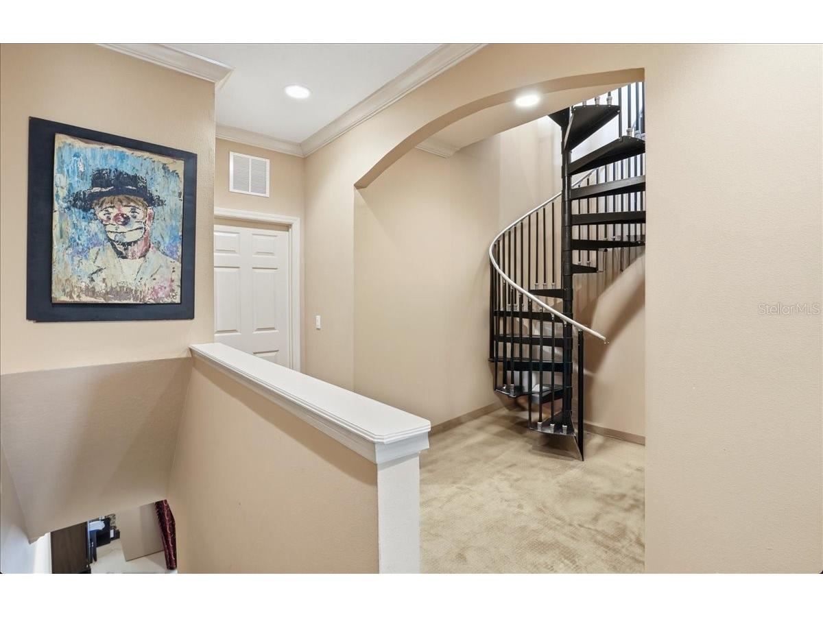 607 3rd Avenue S Saint Petersburg FL 33701 TB8464248 image23