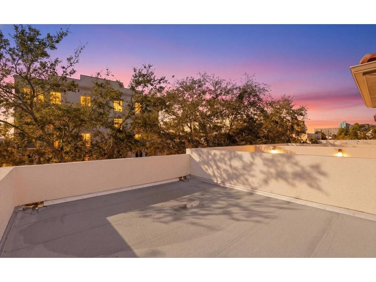 607 3rd Avenue S Saint Petersburg FL 33701 TB8464248 image26