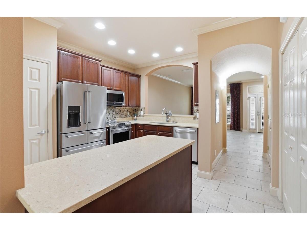 607 3rd Avenue S Saint Petersburg FL 33701 TB8464248 image8