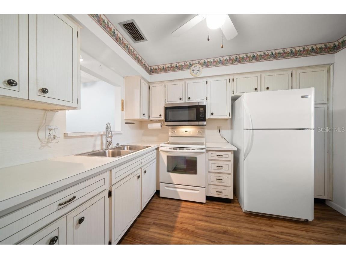 607 Brandywine Drive #607 Largo FL 33771 TB8438409 image3