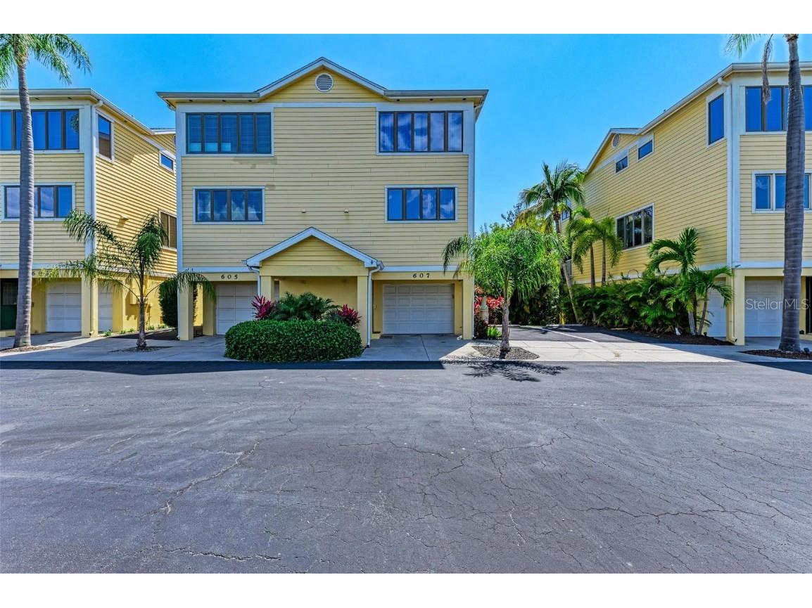 607 Cedars Court #607 Longboat Key FL 34228 - INTERCOASTAL WATERWAY A4610450 image1