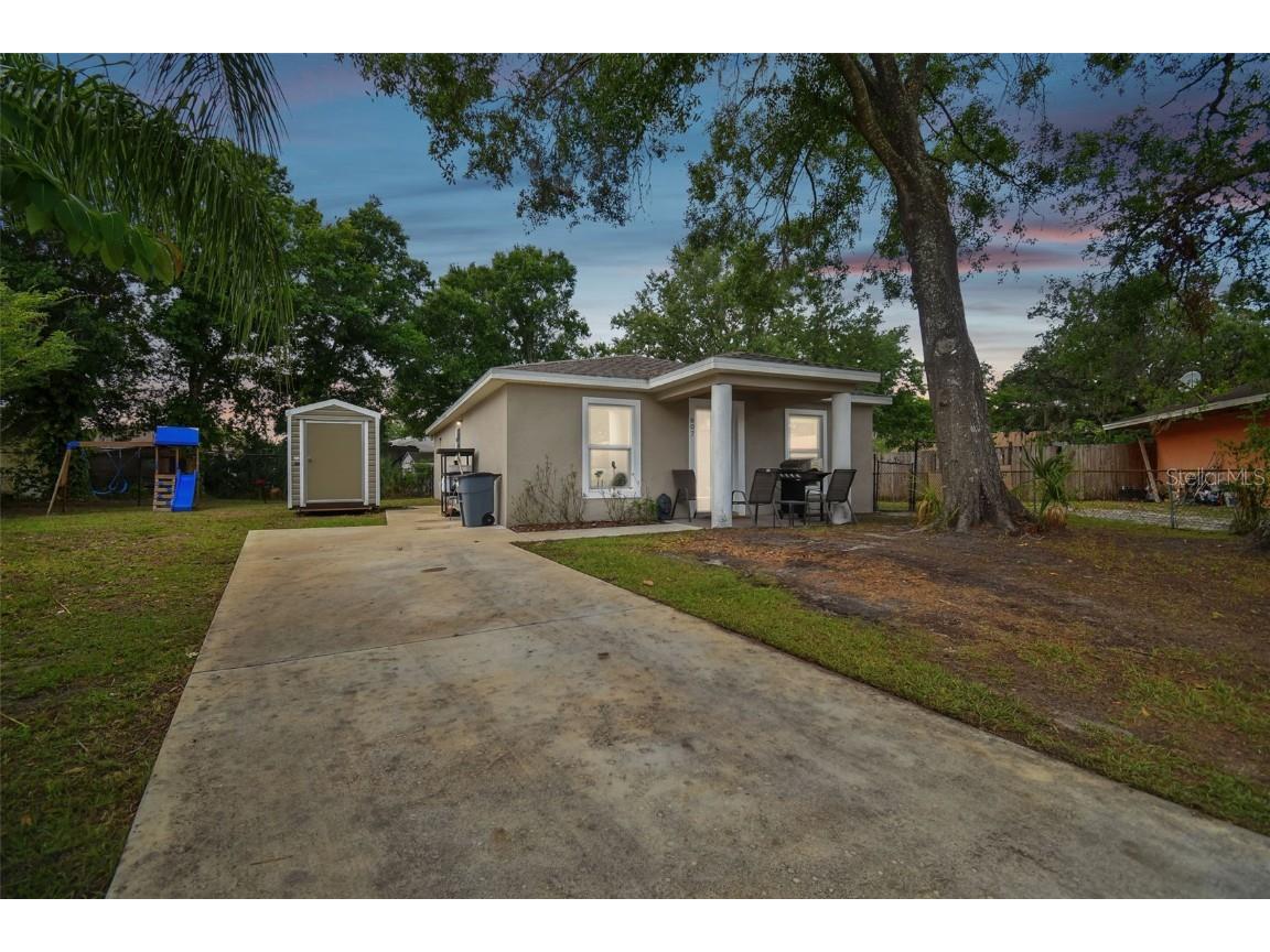 607 Charter Court Plant City FL 33563 T3442373 image1