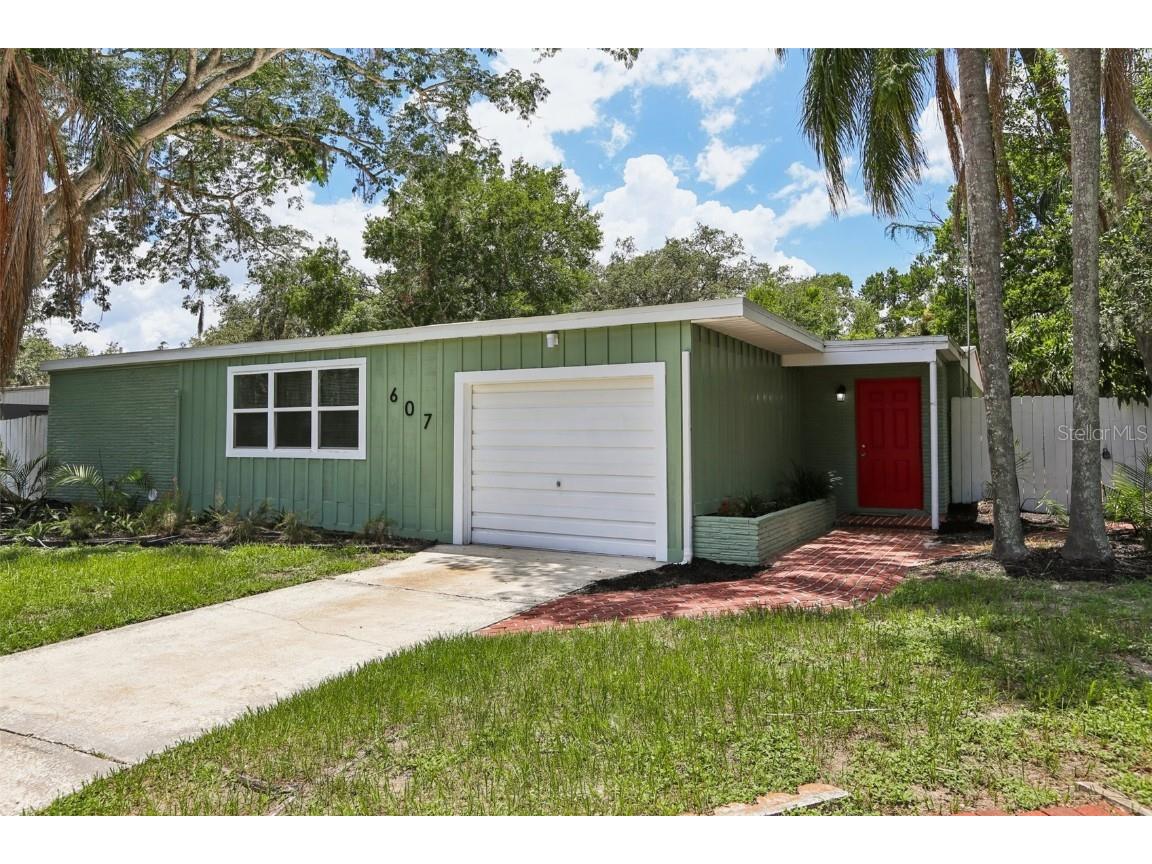 607 E River Drive Temple Terrace FL 33617 TB8400355 image1