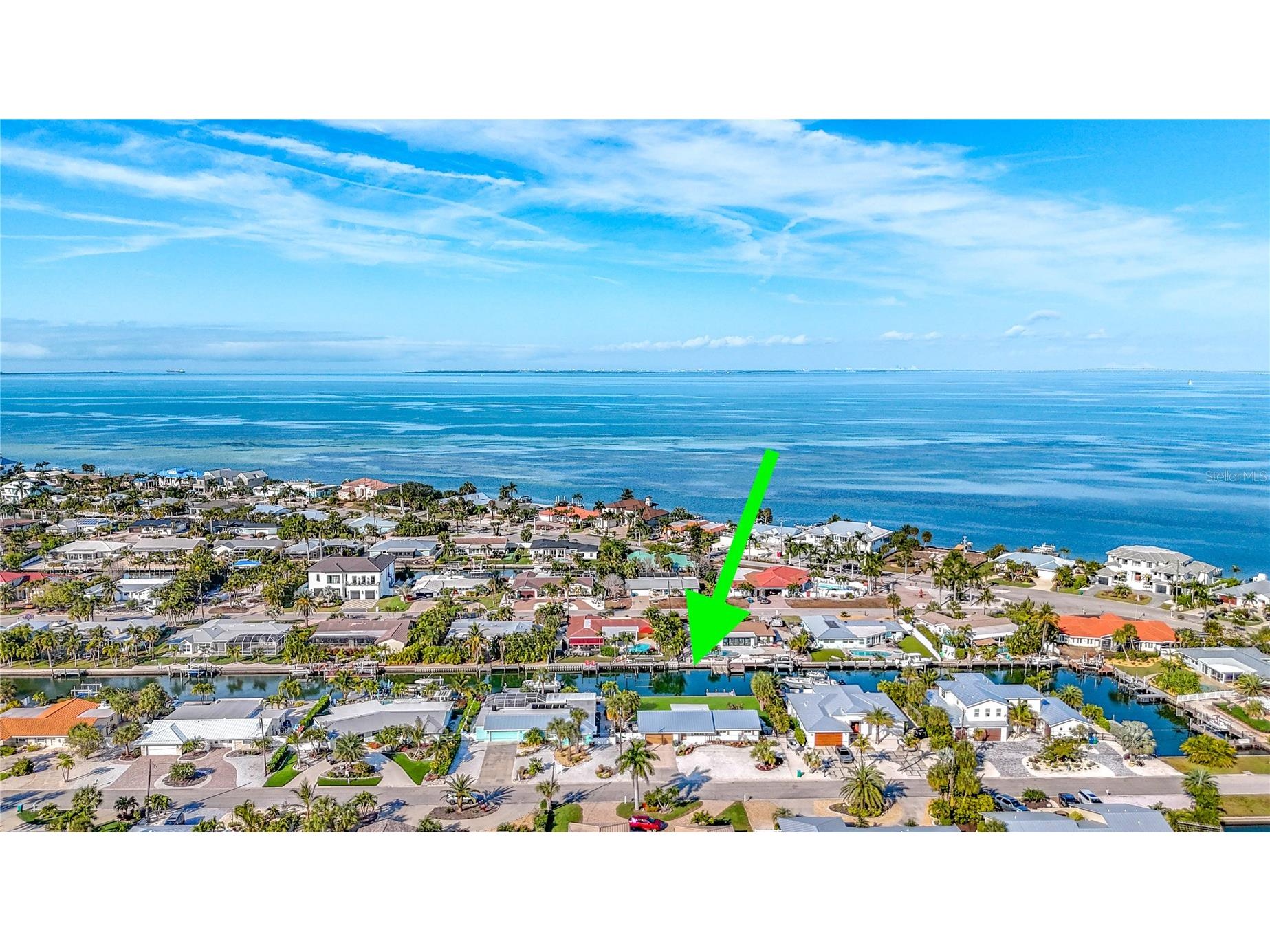 607 Emerald Lane Holmes Beach FL 34217 TB8452646 image1