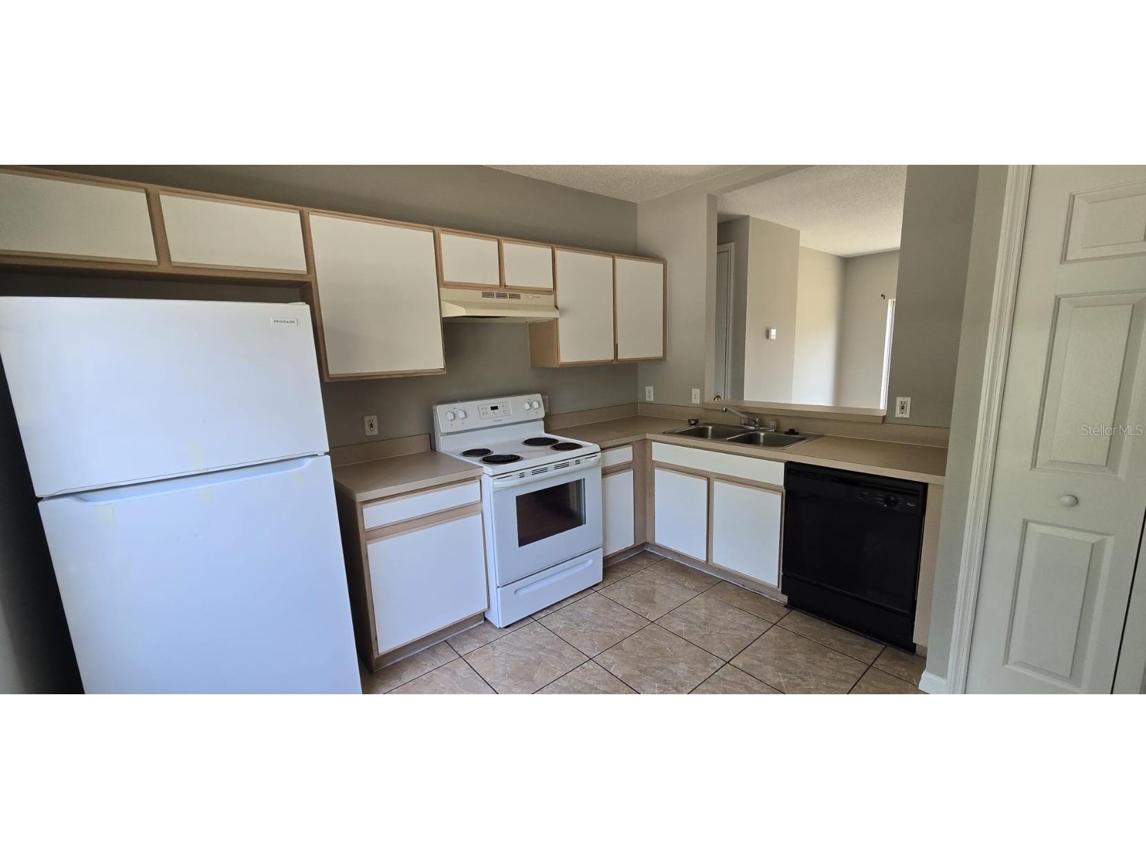 607 Escondido Court Kissimmee FL 34758 O6315844 image5