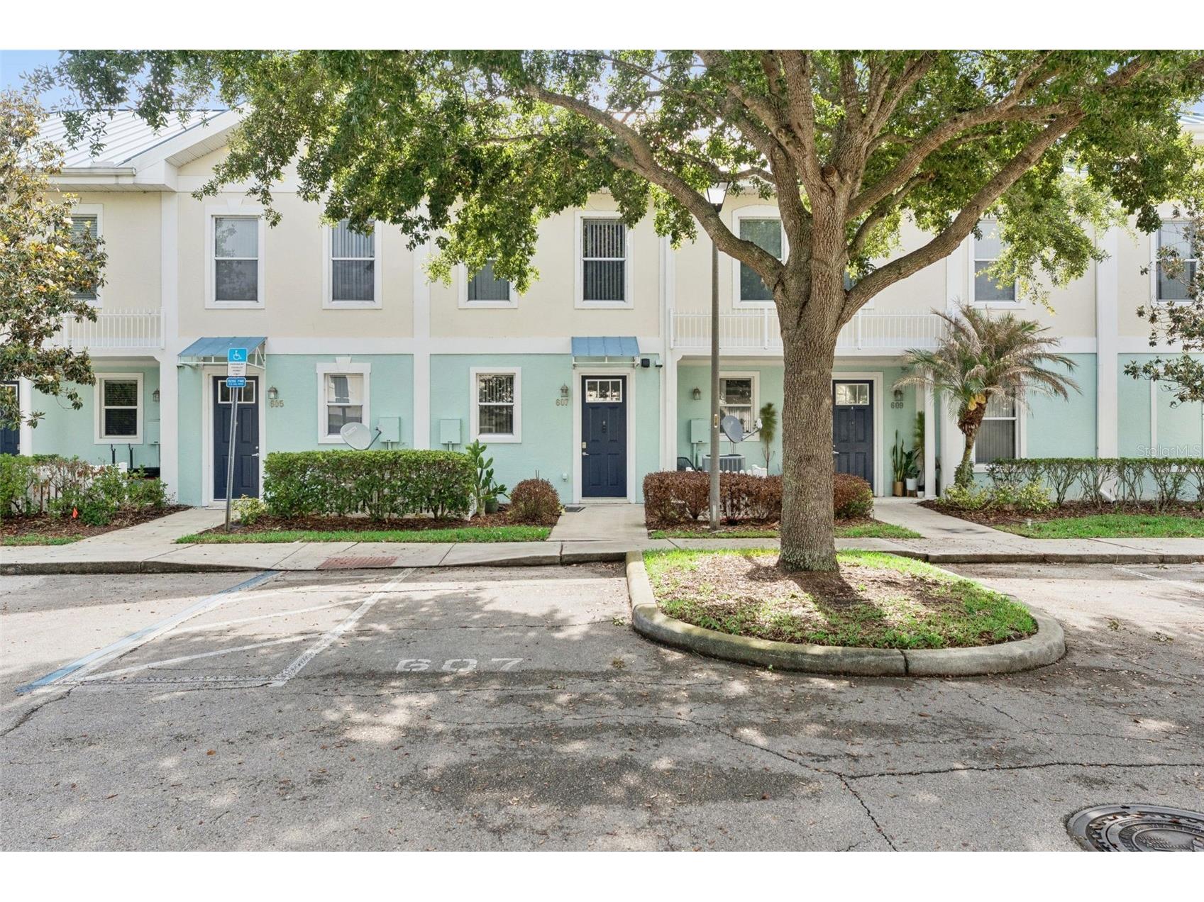 607 Fairmont Place Kissimmee FL 34744 O6406900 image1